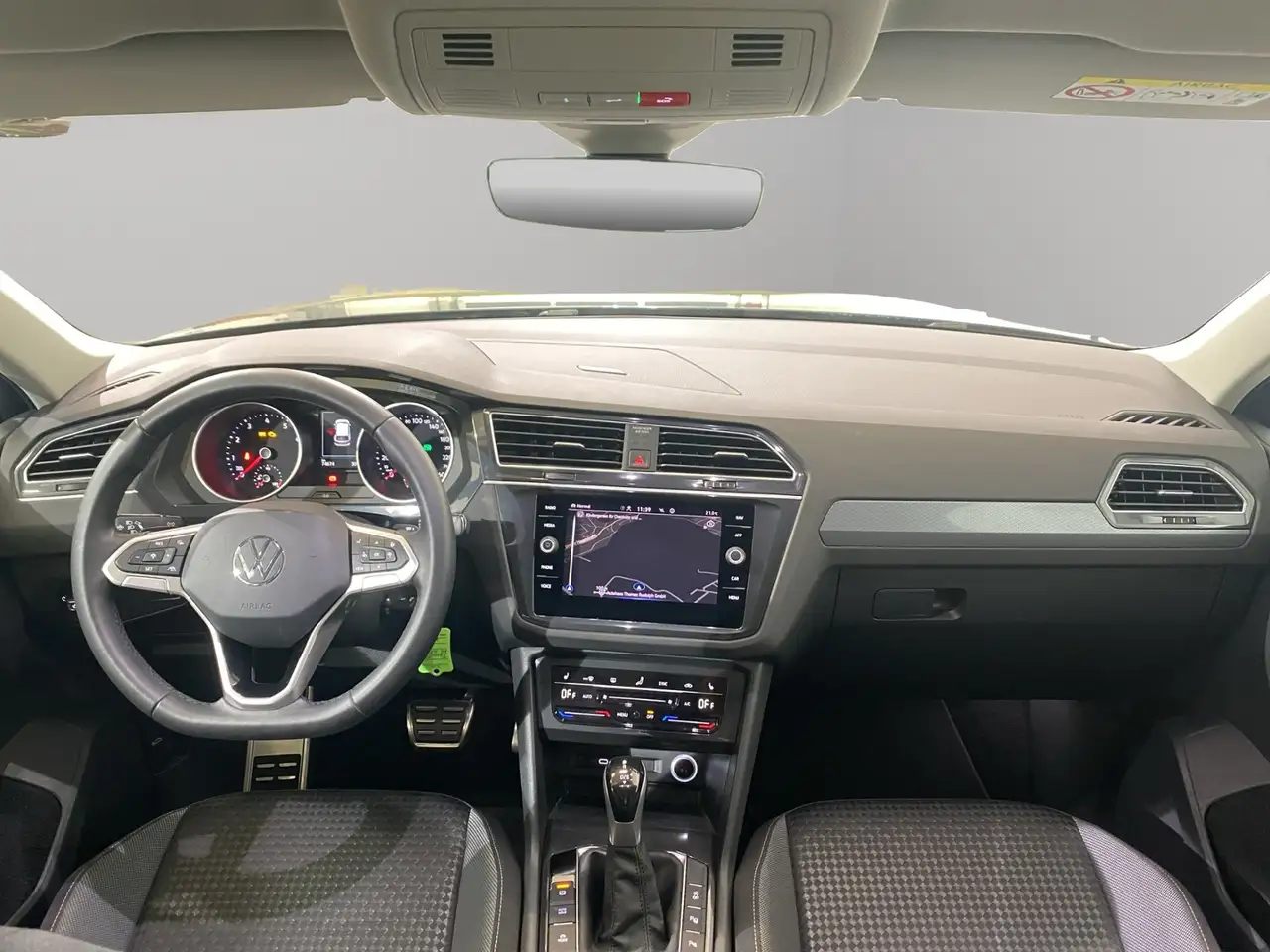 Volkswagen Tiguan 1.5 TSI DSG Active / Navi LED RFK, миниатюра 6