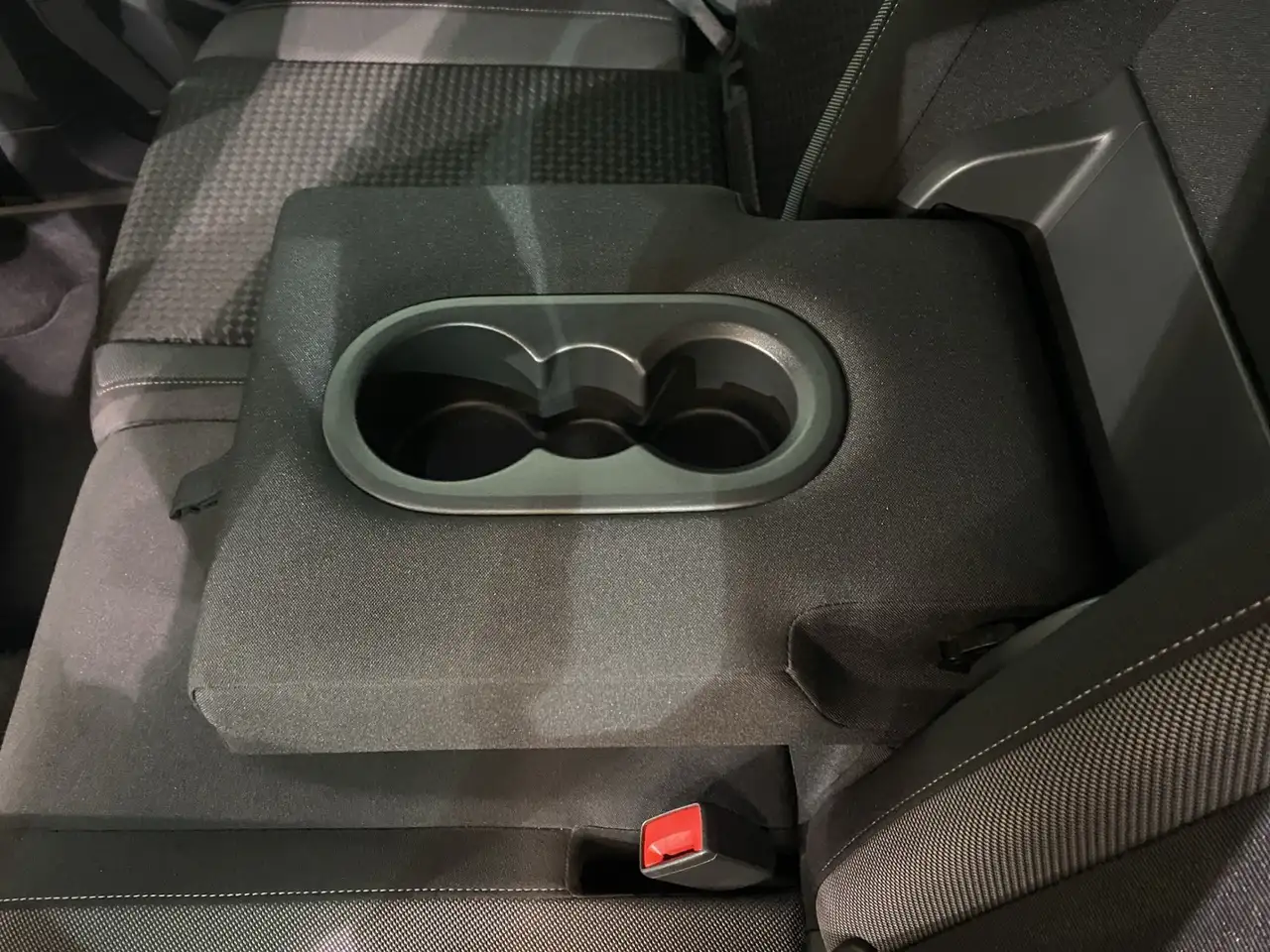 Volkswagen Tiguan 1.5 TSI DSG Active / Navi LED RFK, миниатюра 10