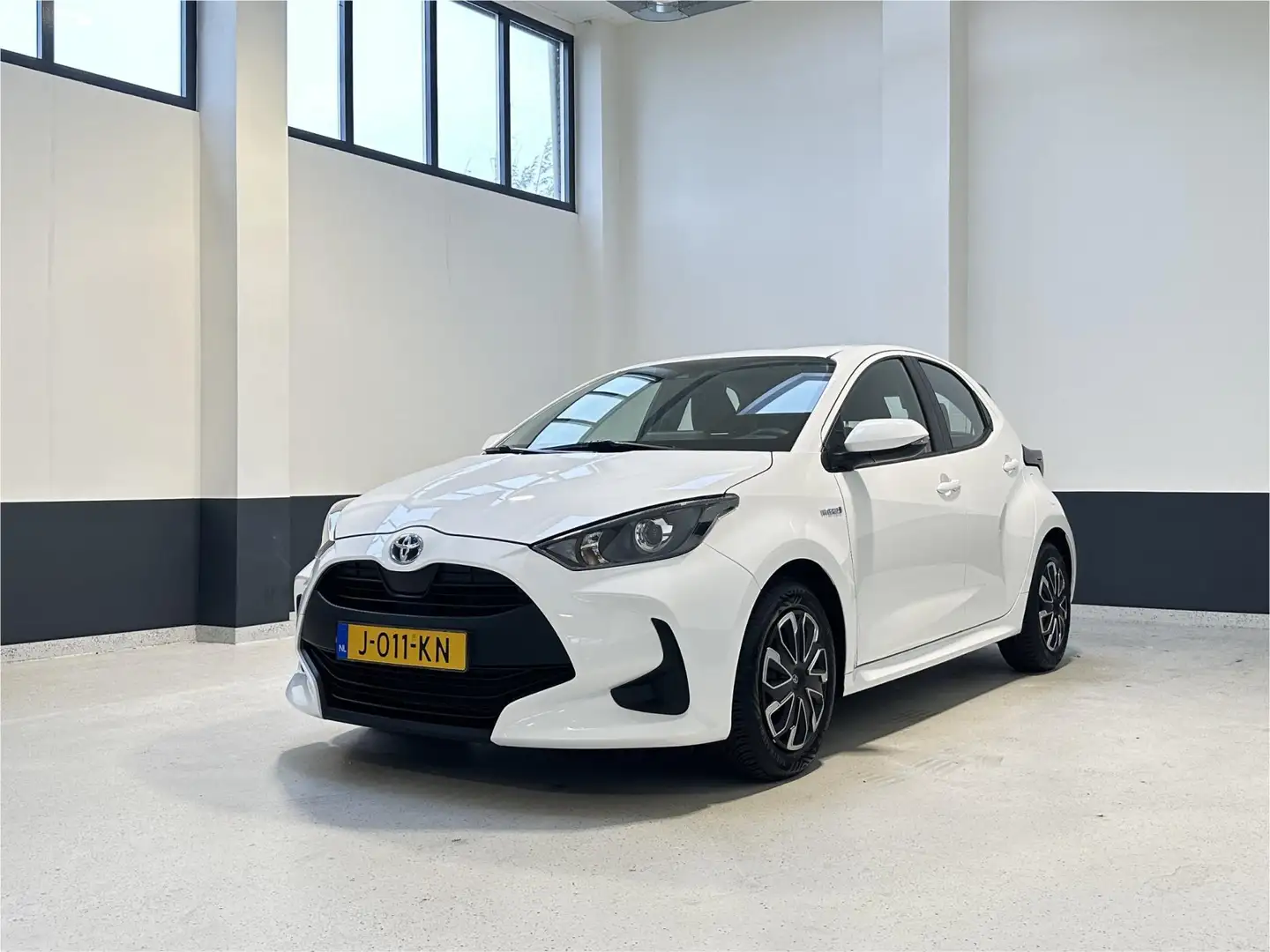 Toyota Yaris 1.5 Hybrid Active automaat | Apple Carplay / Andro Blanc - 2