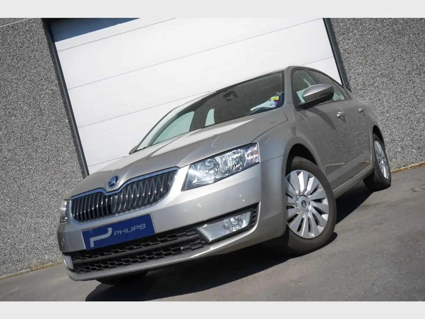 Skoda Octavia Ambition 1,2 TSI 63 kW 5v NAVI / AIRCO / APS Beige - 1