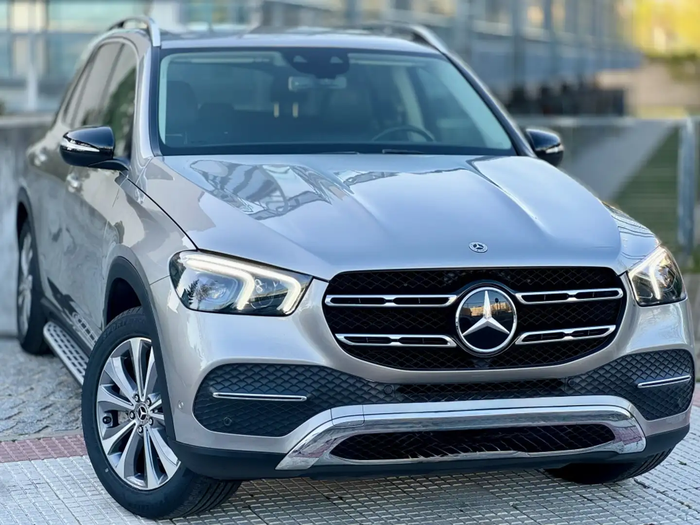Mercedes-Benz GLE 300 300d 4Matic Aut. Gri - 2