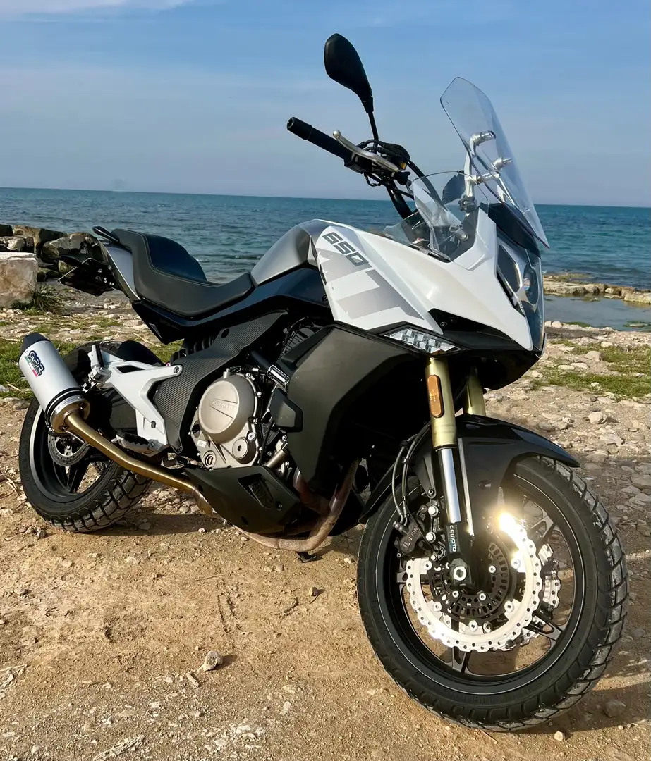 CFMOTO 650 MT Grey - 1