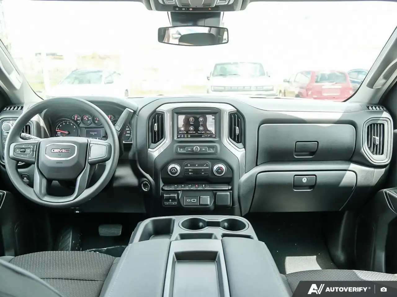 GMC Sierra 1500 снимка GMC Sierra 1500