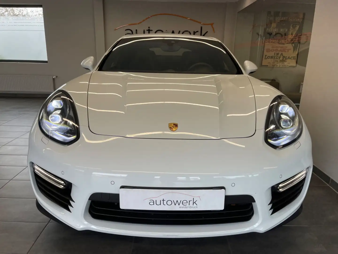 Porsche Panamera GTS*APPROVED/SportChrono/Luft/LED/CAM* White - 2