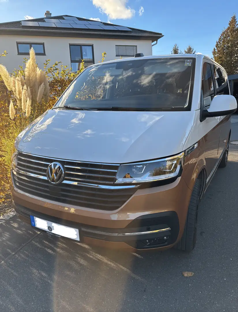 Volkswagen T6.1 Multivan Generation SIX | unfallfrei | Top-Zustand | 2-farbig | ACC | AHK | Klima | LED | Navi | Sitzheizung | 8-fach bereift Bronze - 2