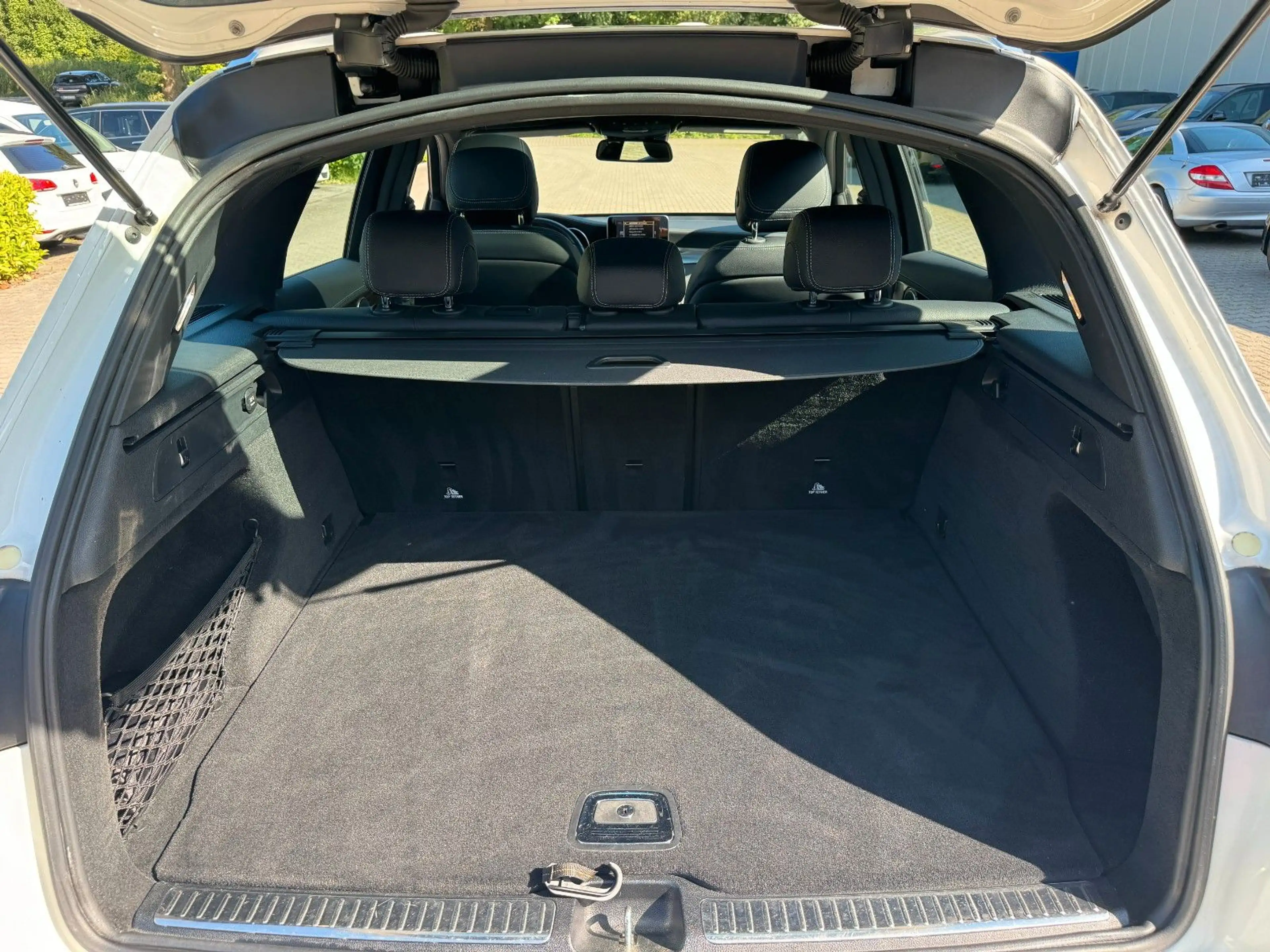 Mercedes-Benz GLC 250 4Matic Garantie*AMG Line*Panorama*Kamera — photo 15