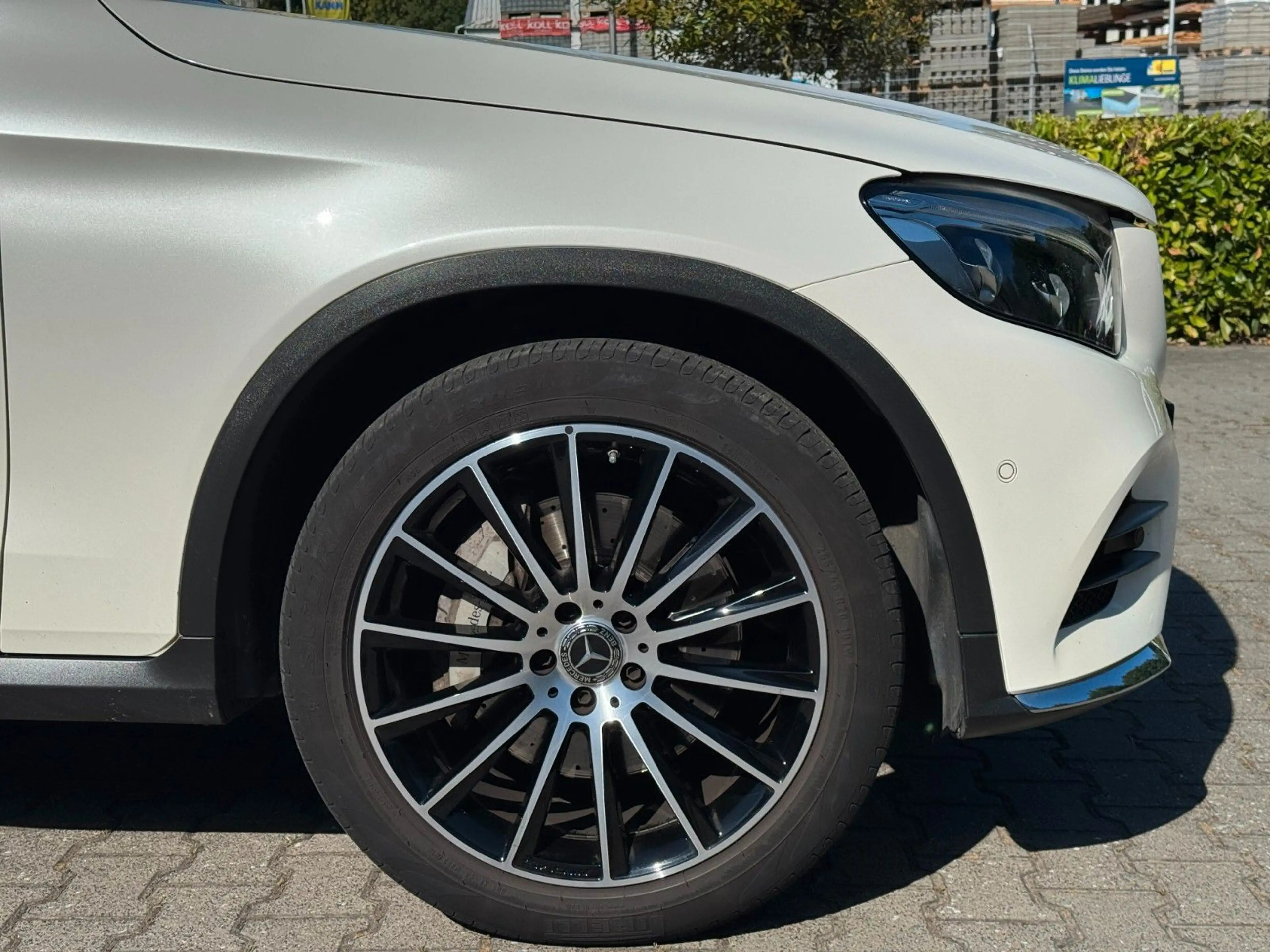 Mercedes-Benz GLC 250 4Matic Garantie*AMG Line*Panorama*Kamera — photo 14