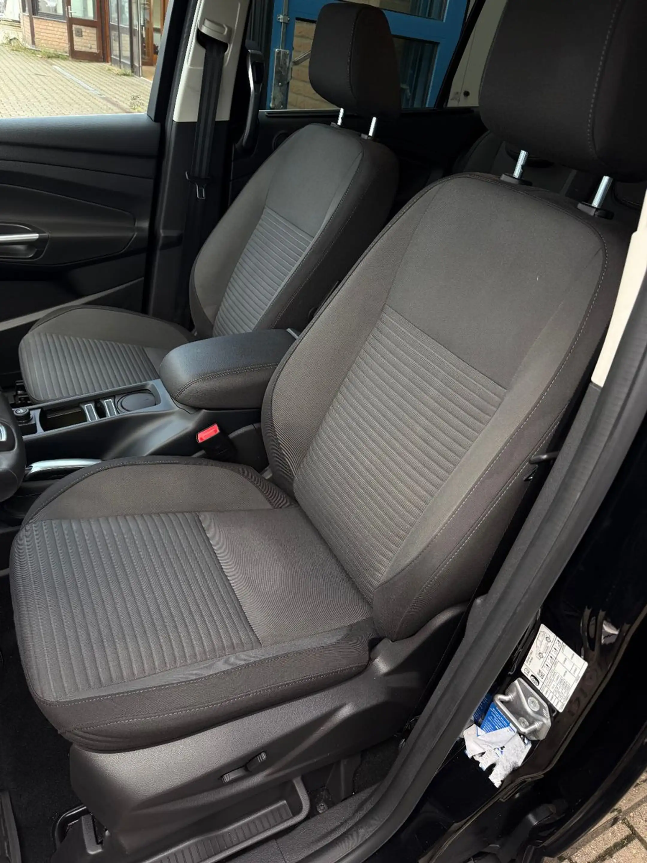Ford Grand C-Max Grand C-MAX Titanium/Aut./PDC Vo-Hi/Sitzhz./Temp — photo 10