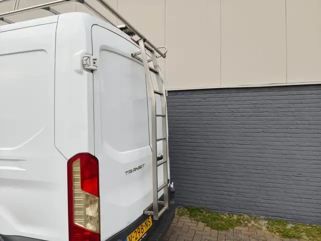 Ford Transit view 20