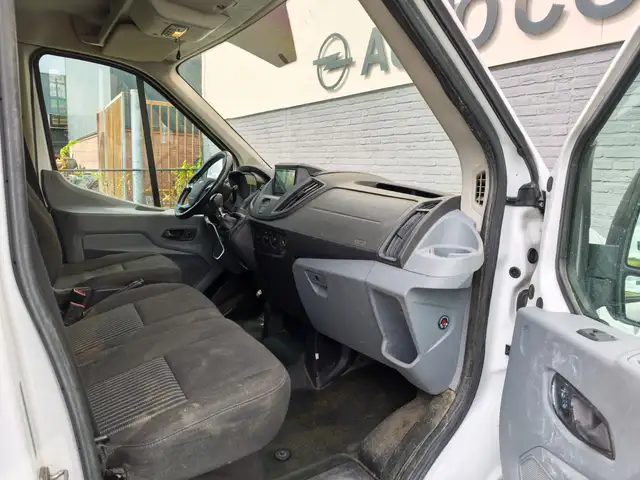Ford Transit view 7
