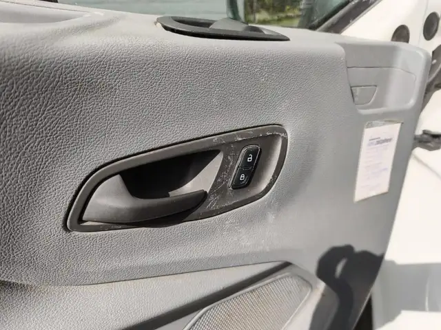 Ford Transit view 21