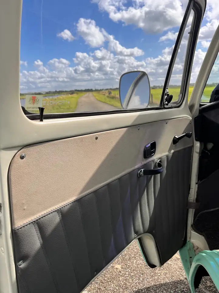 Volkswagen T2 Kombi oldtimer camper, foto 10