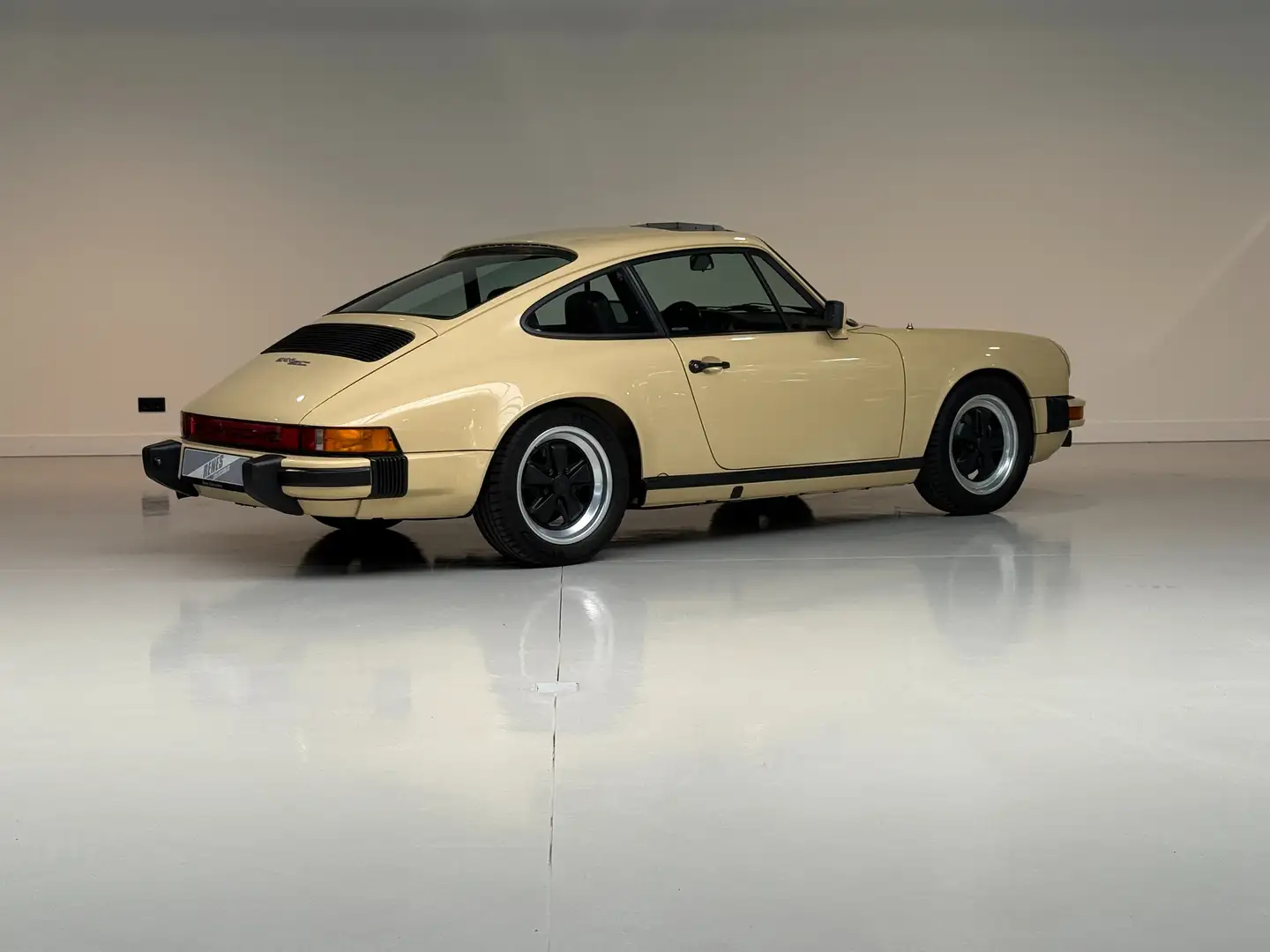 Porsche 911 1981 SC First Paint 145.000Km Unique color Bamboo Beige - 2