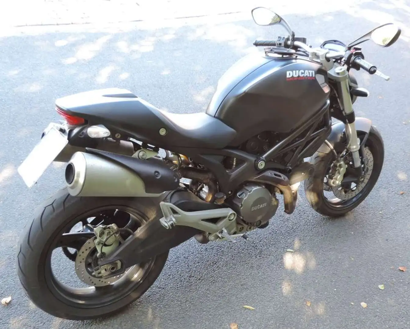 Ducati Monster 696 Noir - 2