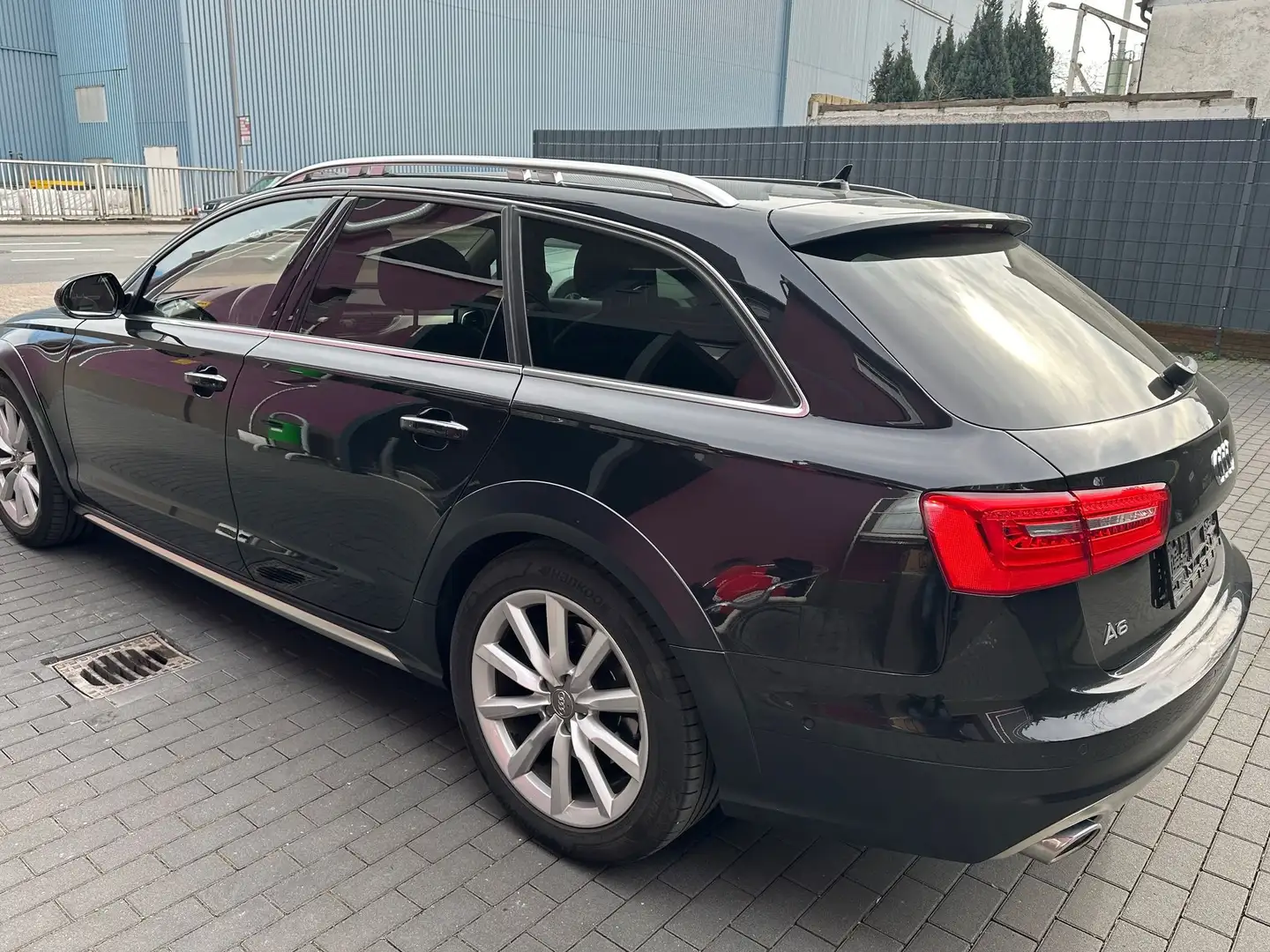 Audi A6 allroad A6 allroad quattro 3.0 TDI S tronic DPF Schwarz - 1