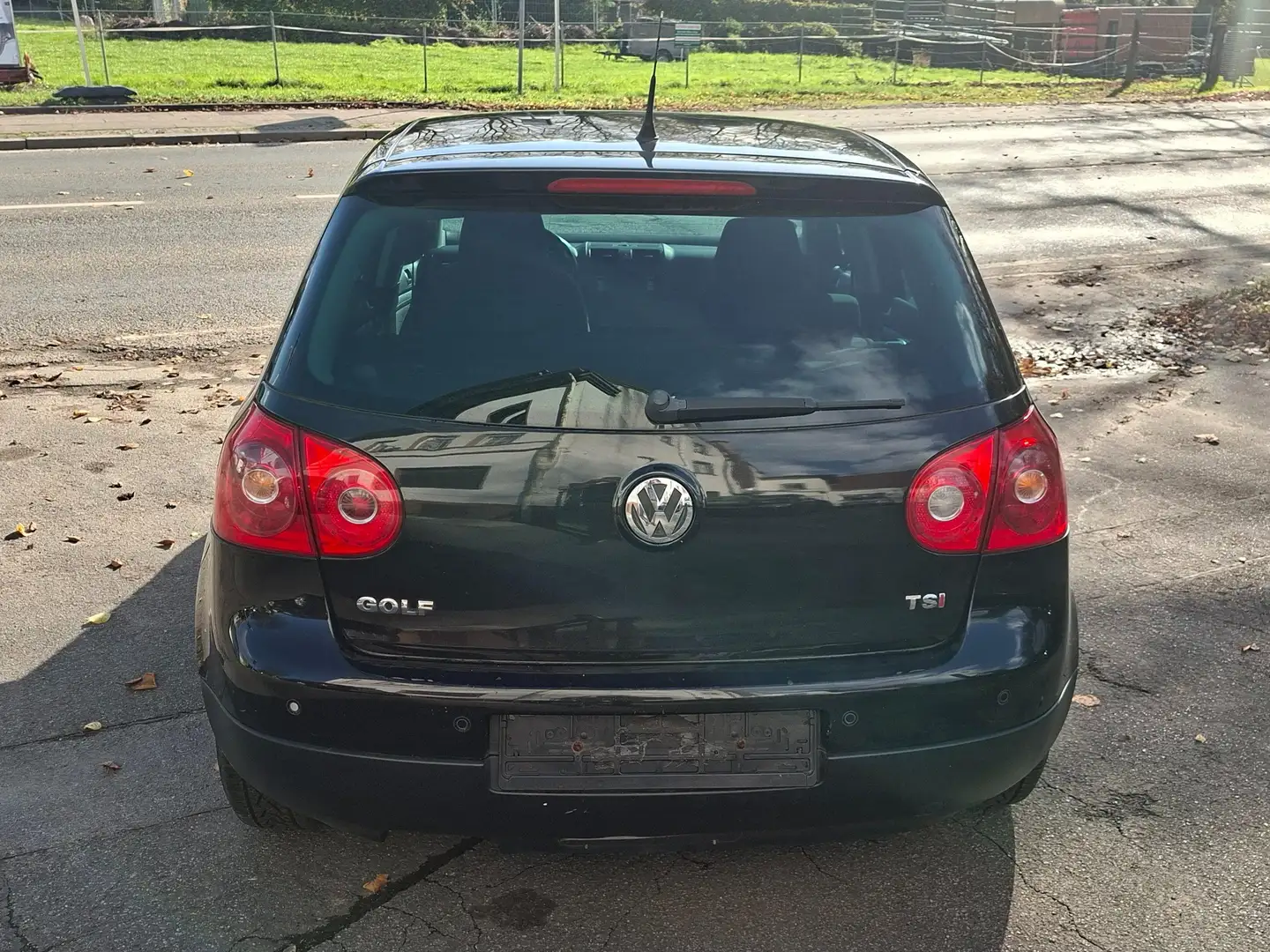 Volkswagen Golf Golf V 5-Türer 1.4 TSI United Černá - 2