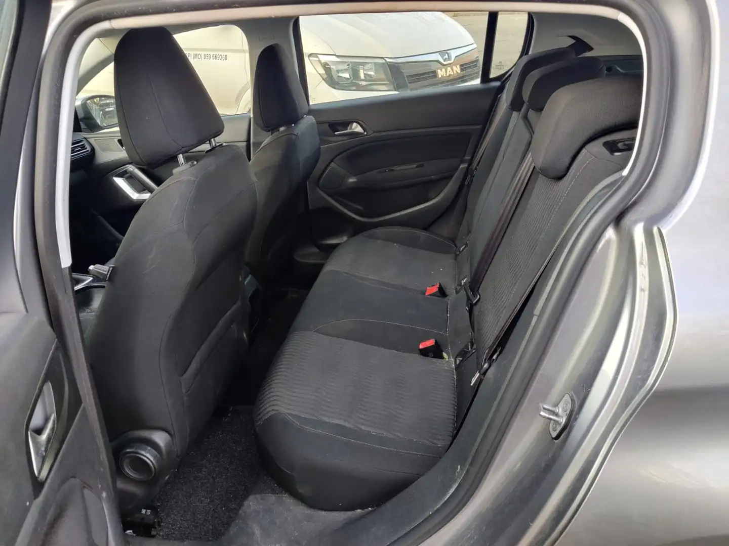 Peugeot 308 308 5p 1.6 bluehdi Allure s - 2