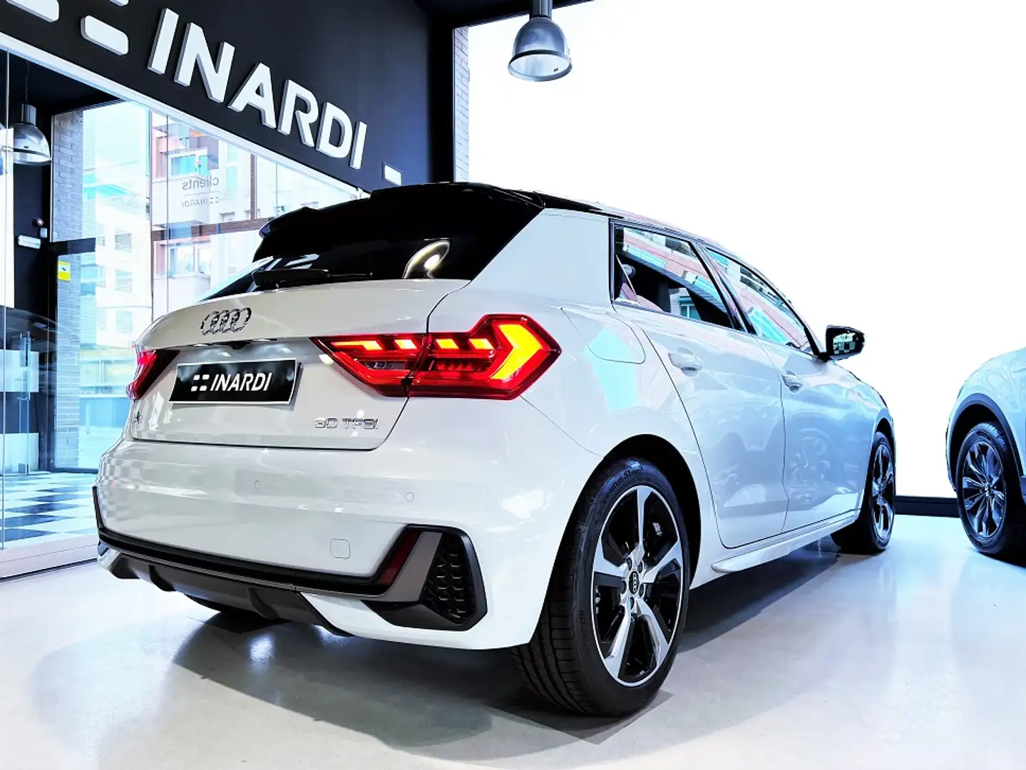 Audi A1 Sportback 30 TFSI Adrenalin S tronic Bianco - 2