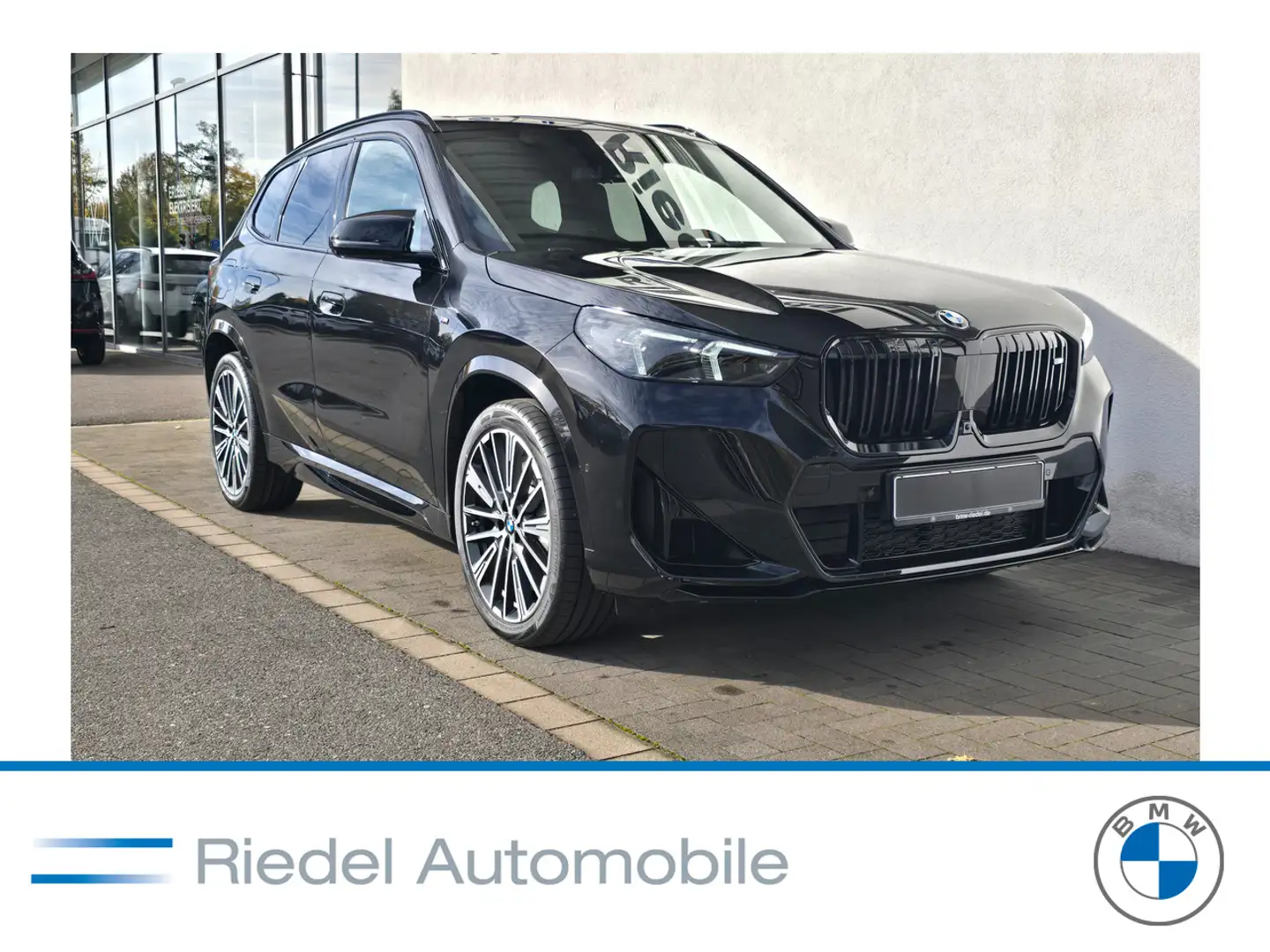 BMW X1 M35i xDrive Navi DSG Tempom.aktiv Panoramadach Blu Schwarz - 1