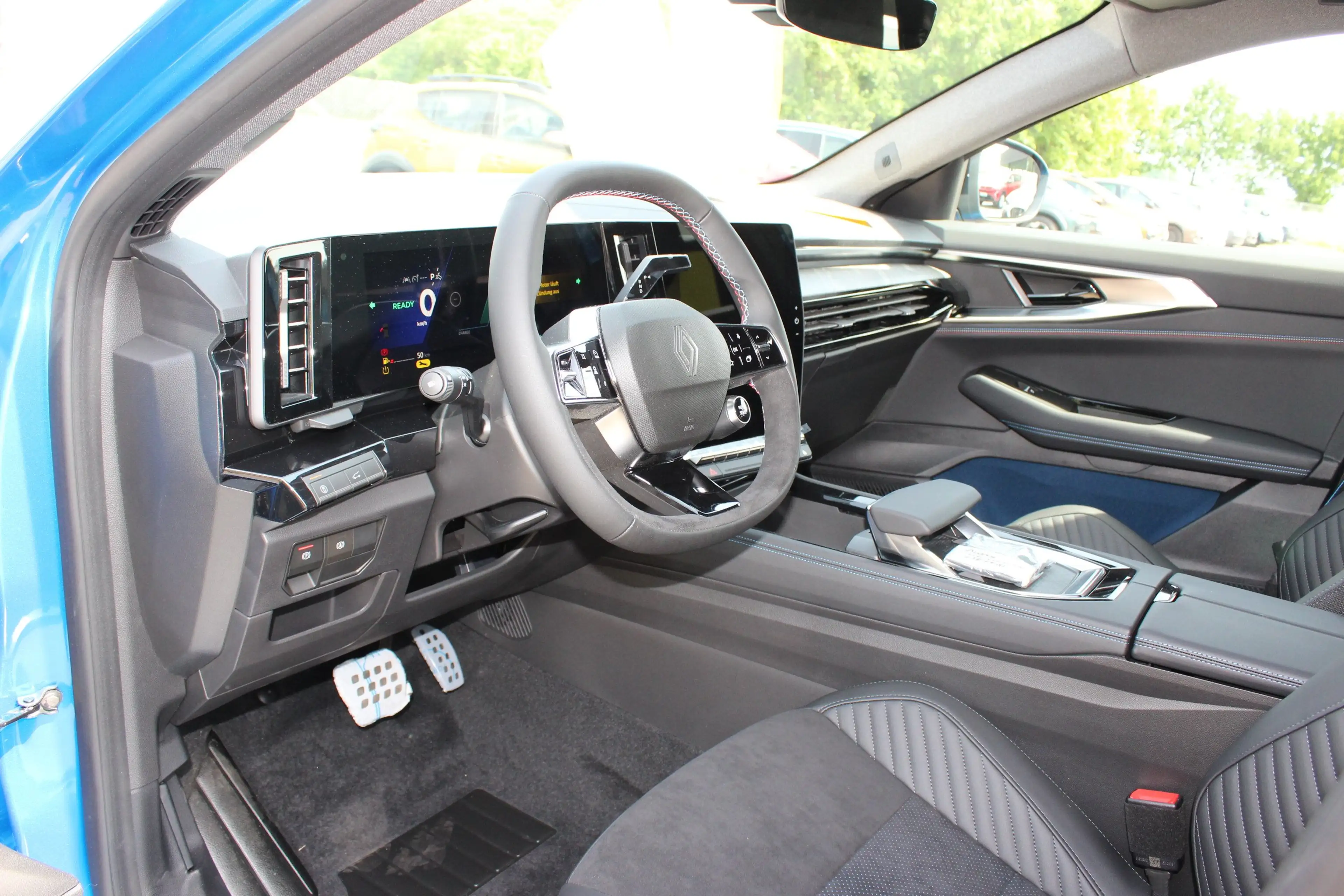 Renault Rafale Esprit Alpine E-Tech Full Hybrid 200 — photo 13
