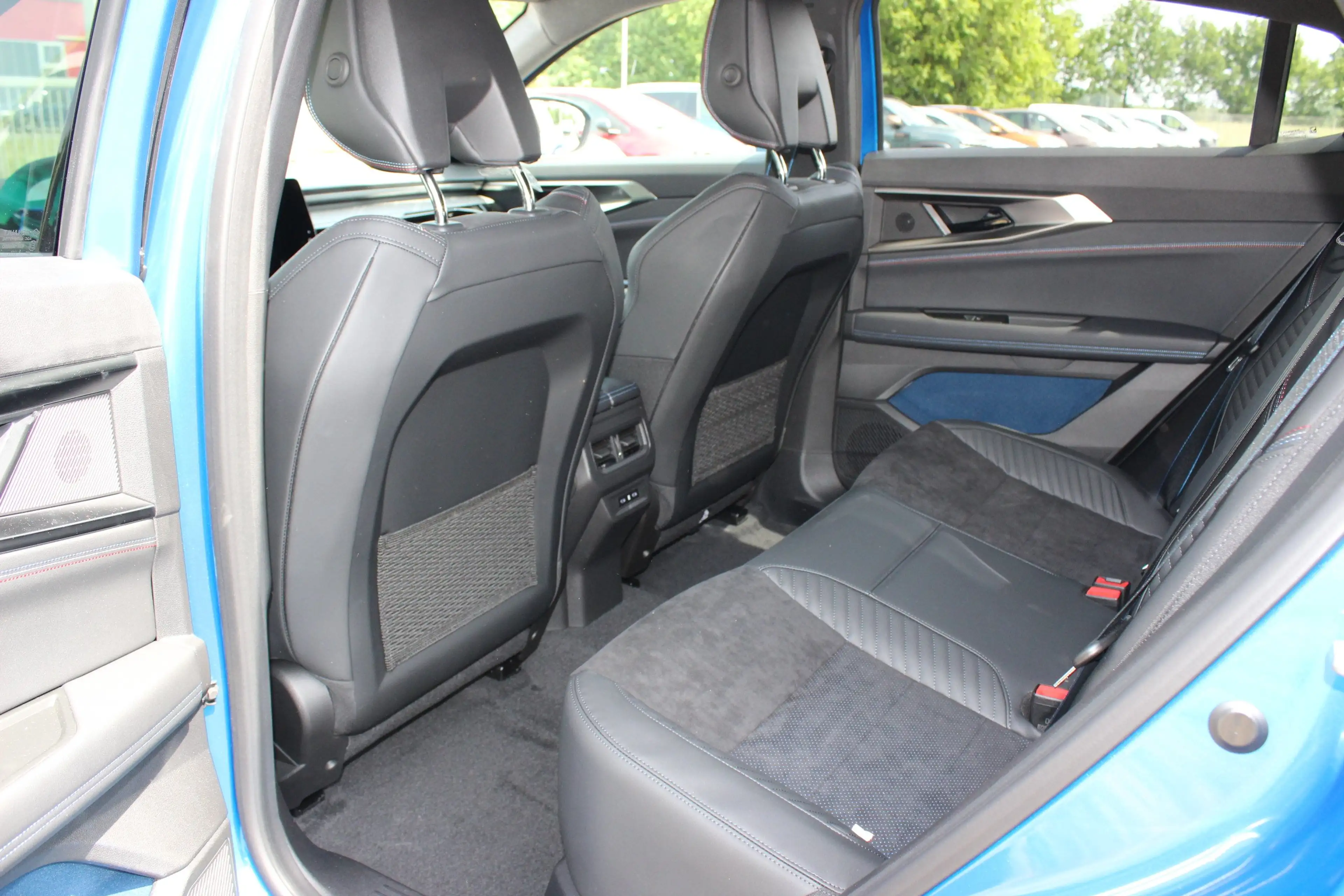Renault Rafale Esprit Alpine E-Tech Full Hybrid 200 — photo 12