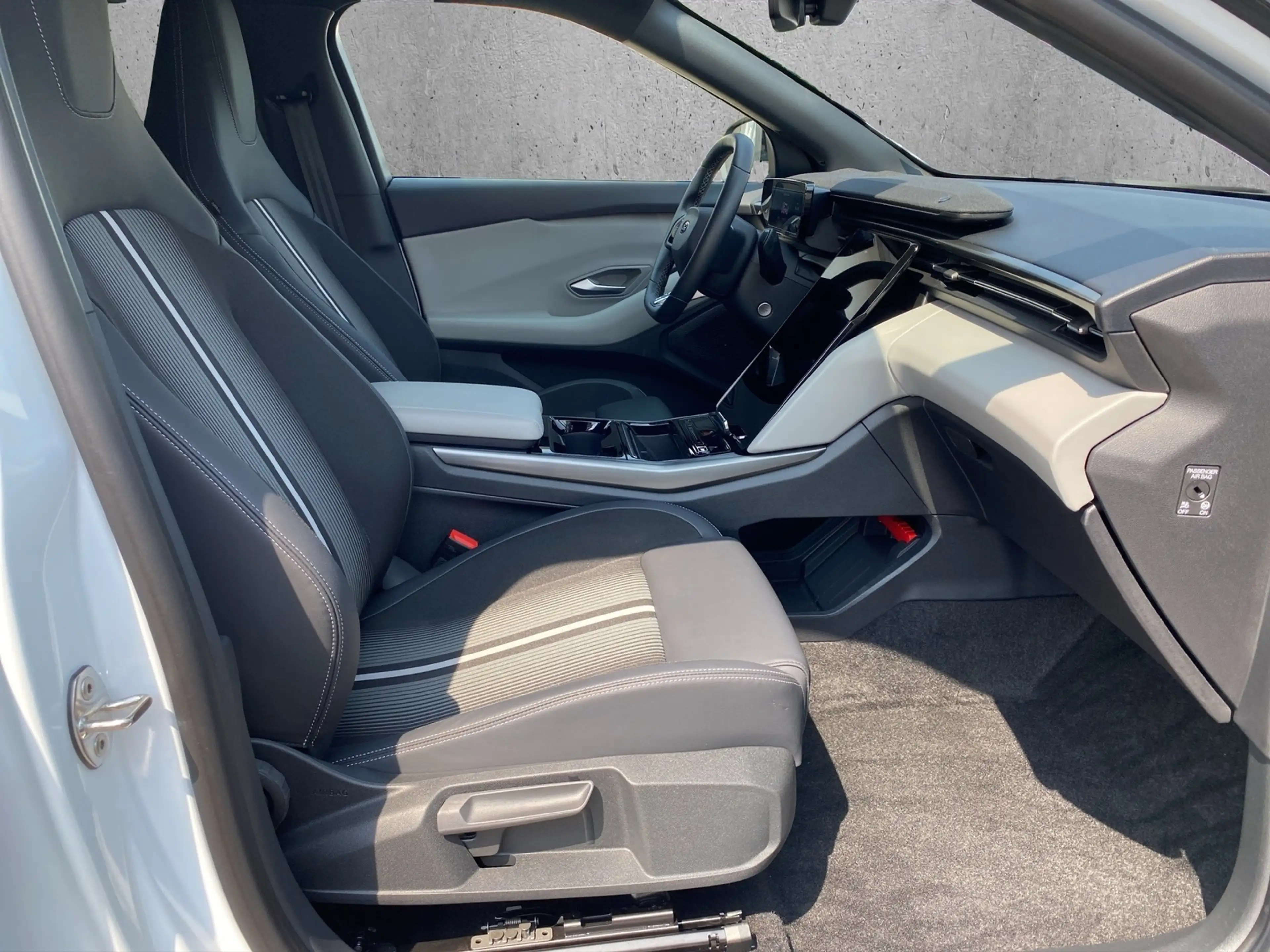 Ford Capri 79kWH Premium AWD HUD/NAVI/360°/AMBIENTE — photo 8