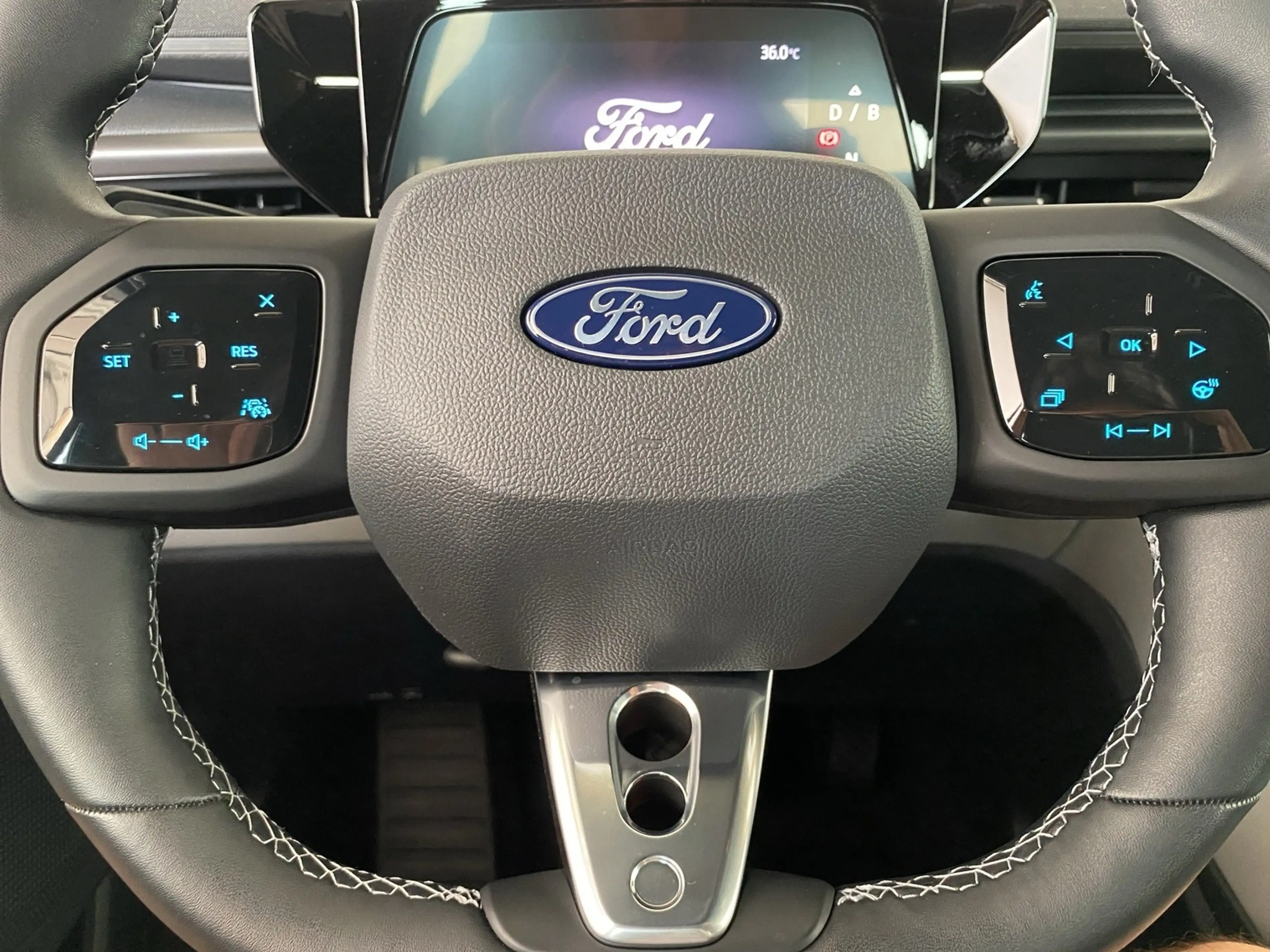 Ford Capri 79kWH Premium AWD HUD/NAVI/360°/AMBIENTE — photo 14