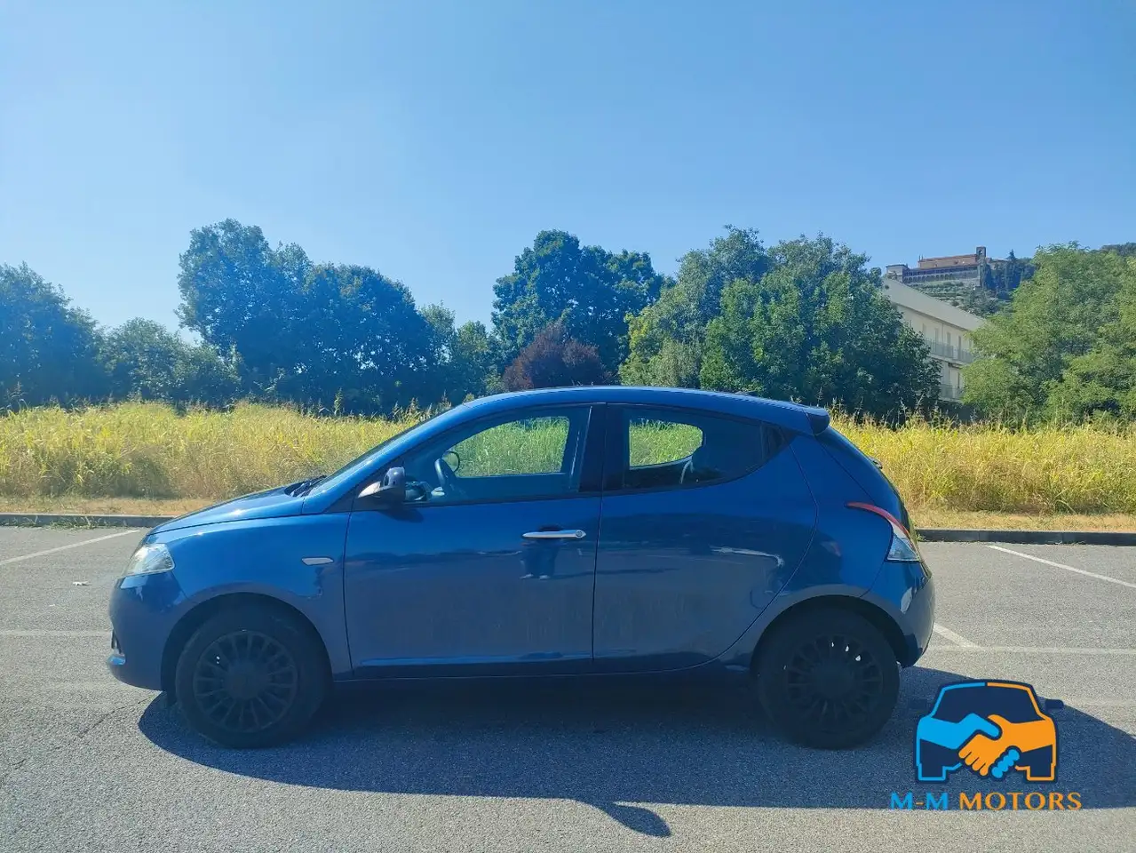 Lancia Ypsilon 2023 — фото 8