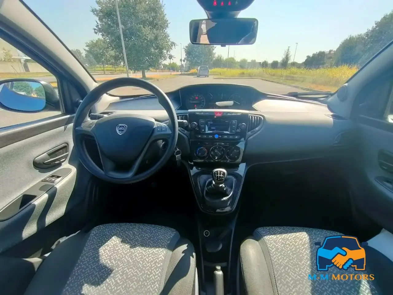 Lancia Ypsilon 2023 — фото 11