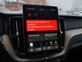 Volvo XC60 T6 Plus Dark Recharge Plug-In Hybrid AWD Schwarz - thumbnail 20