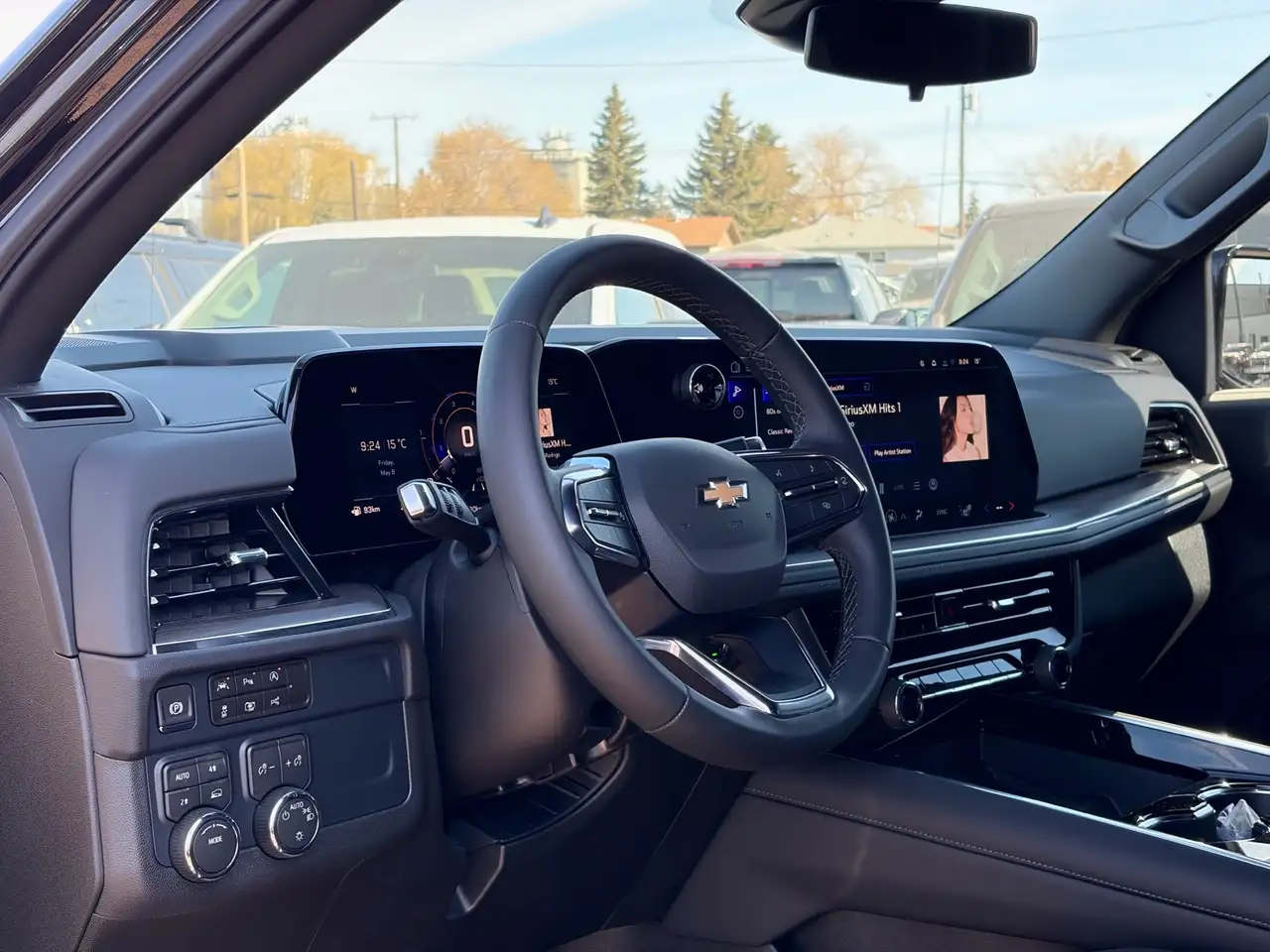 Chevrolet Tahoe снимка Chevrolet Tahoe
