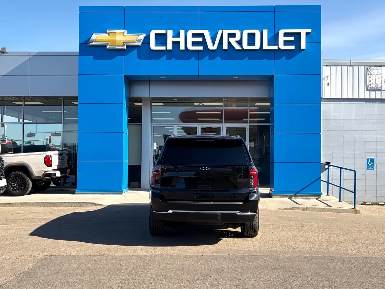 Chevrolet Tahoe снимка Chevrolet Tahoe