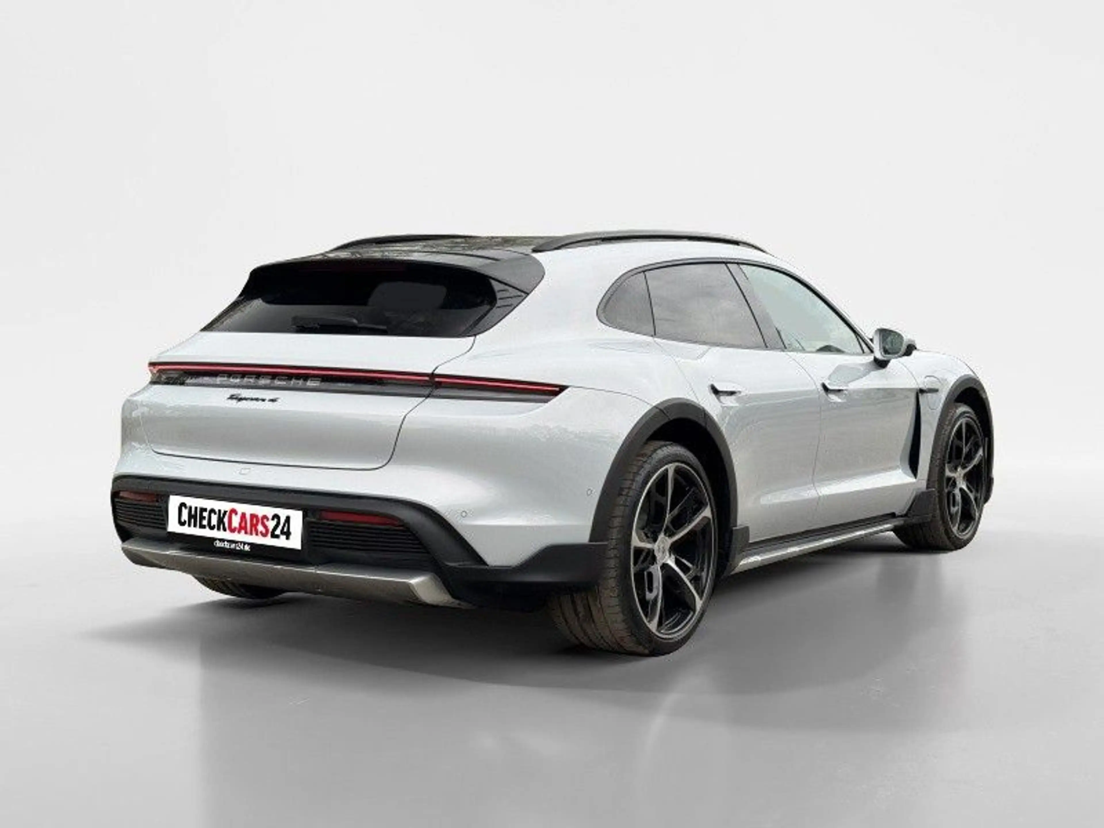 Porsche Taycan Cross Turismo 4 — photo 7