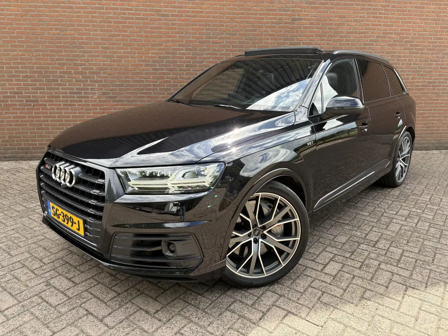 Audi Q7 4.0 TDI SQ7 quattro Pro Line + 7p Zwart - 1