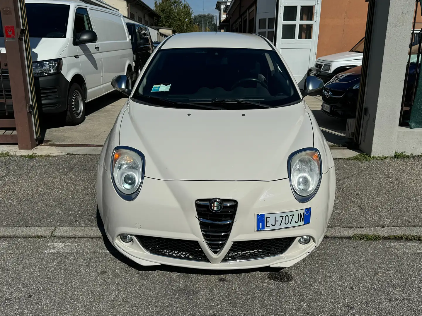 Alfa Romeo MiTo 1.4 DISTINCTIVE*BENZINA*NEOPATENTATI* Bianco - 2