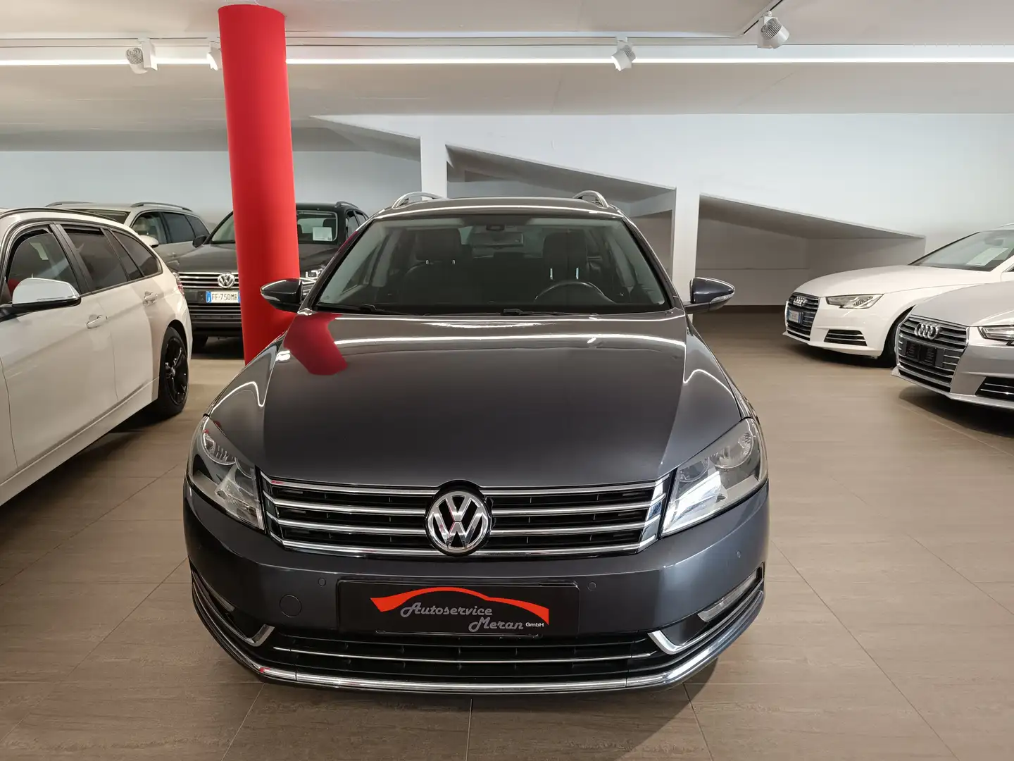 Volkswagen Passat Variant Var. 2.0 TDI 4x4 Highline 140cv Gris - 2