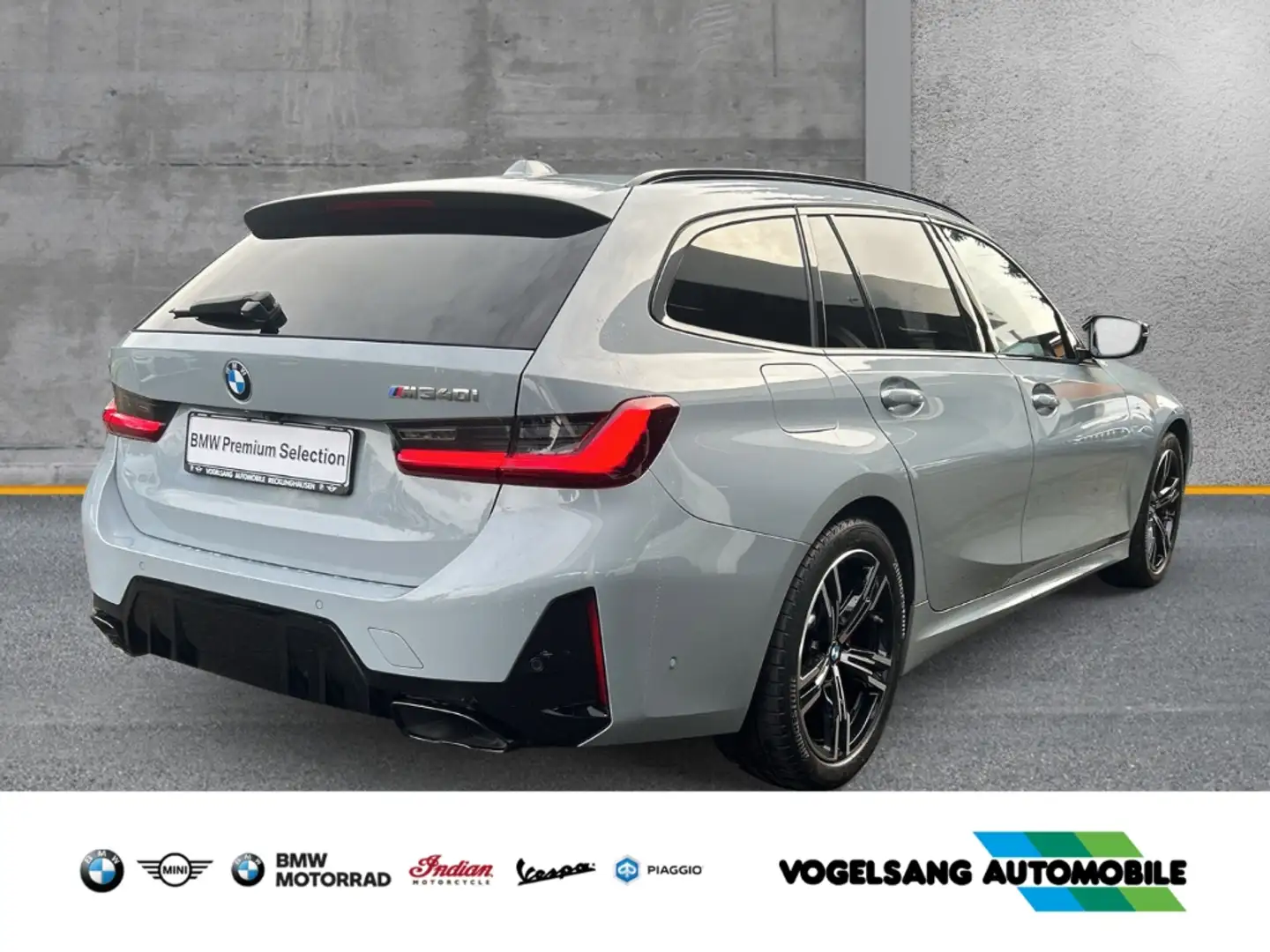 BMW 340 xDrive Touring,Panodach,H&KSound,HeadUp,RFK Grau - 2