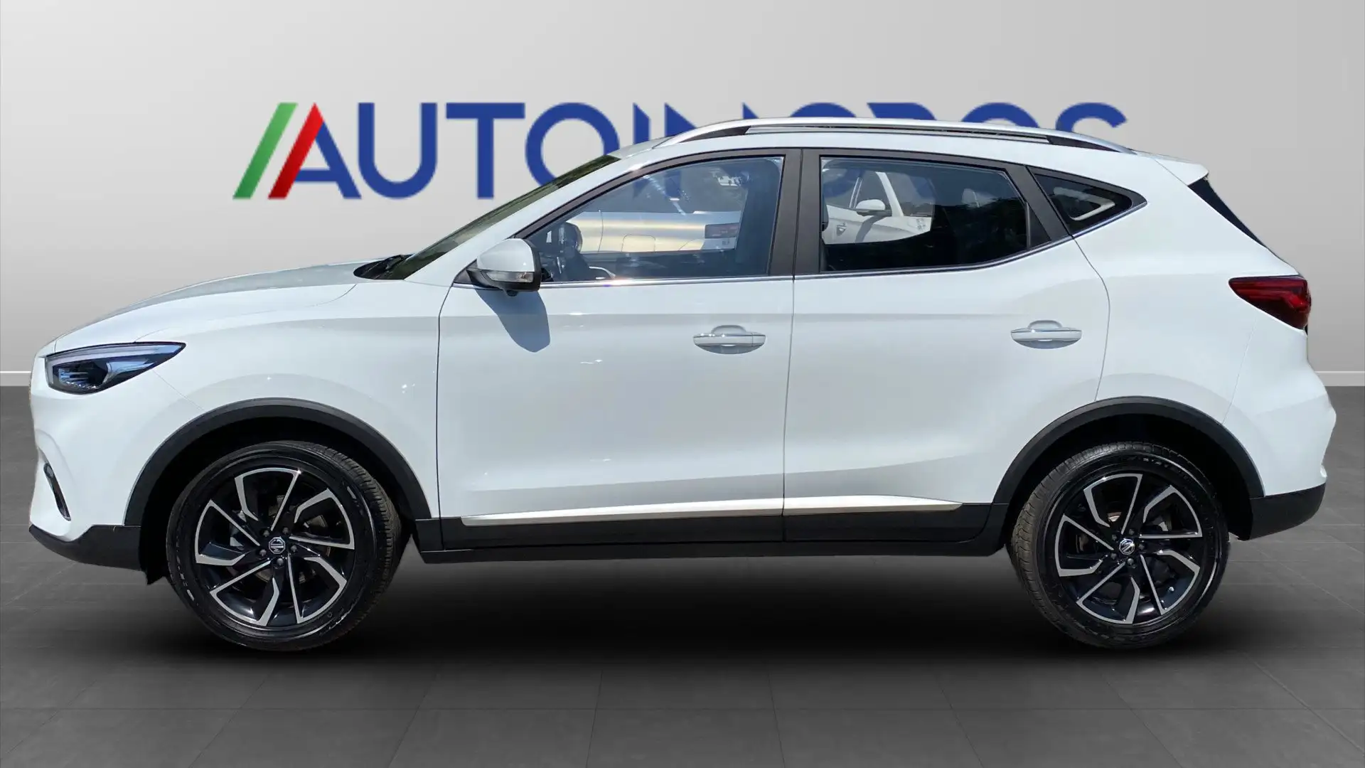 MG ZS ZS 2021 1.5 Luxury Bianco - 2