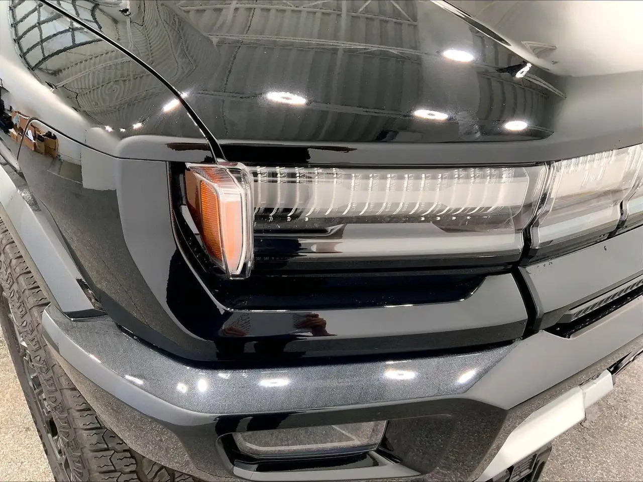 GMC HUMMER EV SUV снимка GMC HUMMER EV SUV