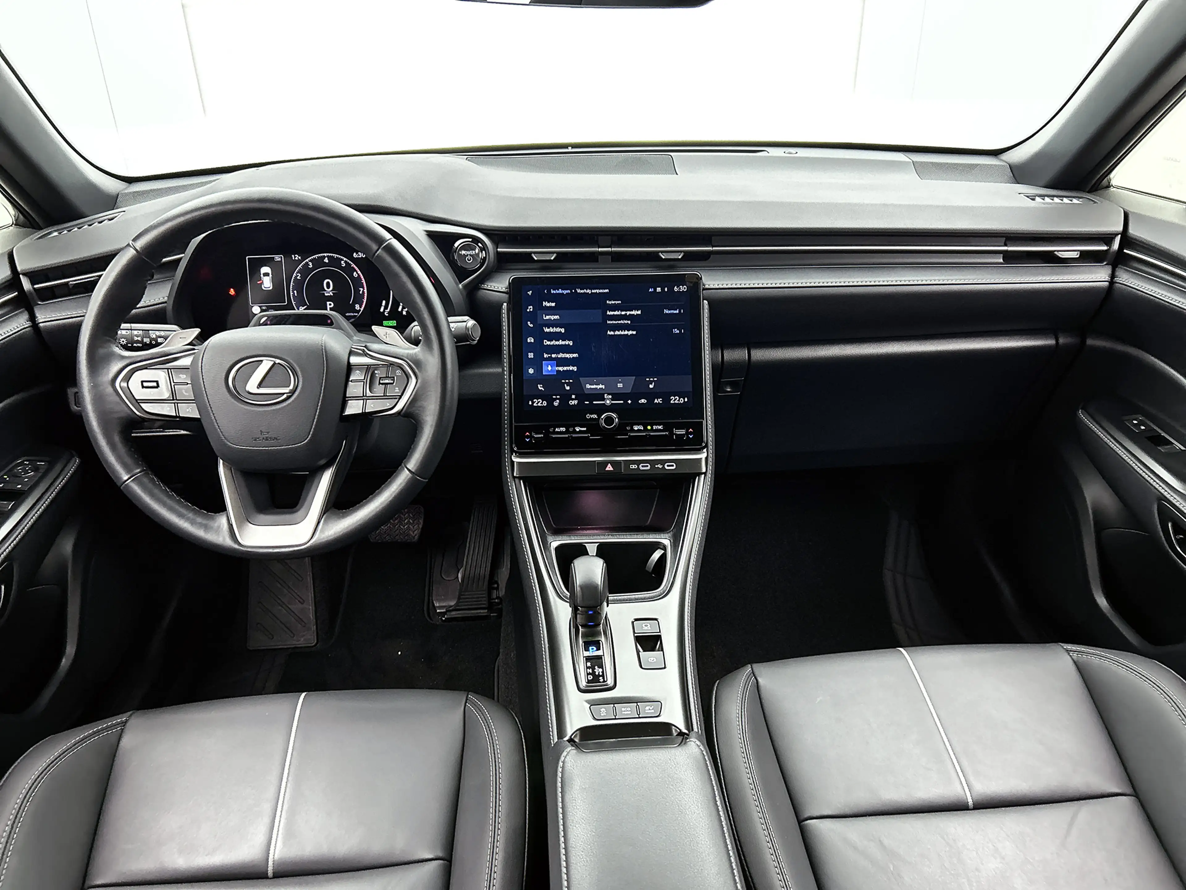 Lexus LBX Relax 2WD Limited + | Dealeronderhouden | — photo 4