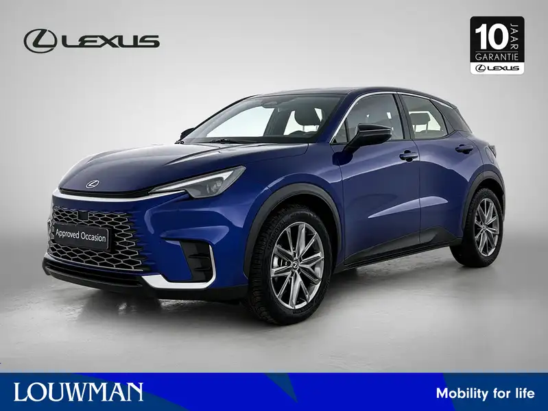LEXUS Lbx