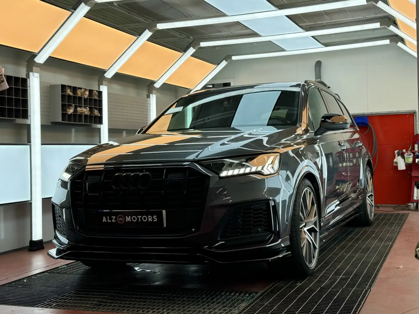 Audi Q7 50 TDI Black line plus quattro Gris - 2
