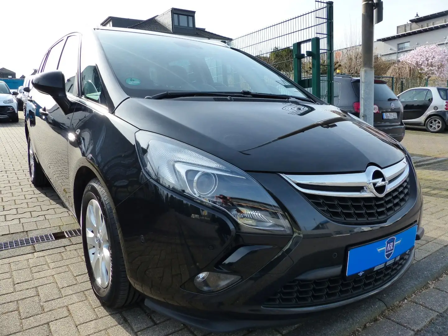 Opel Zafira C Tour Business Ed (inkl.2Jahre Garantie) Schwarz - 1