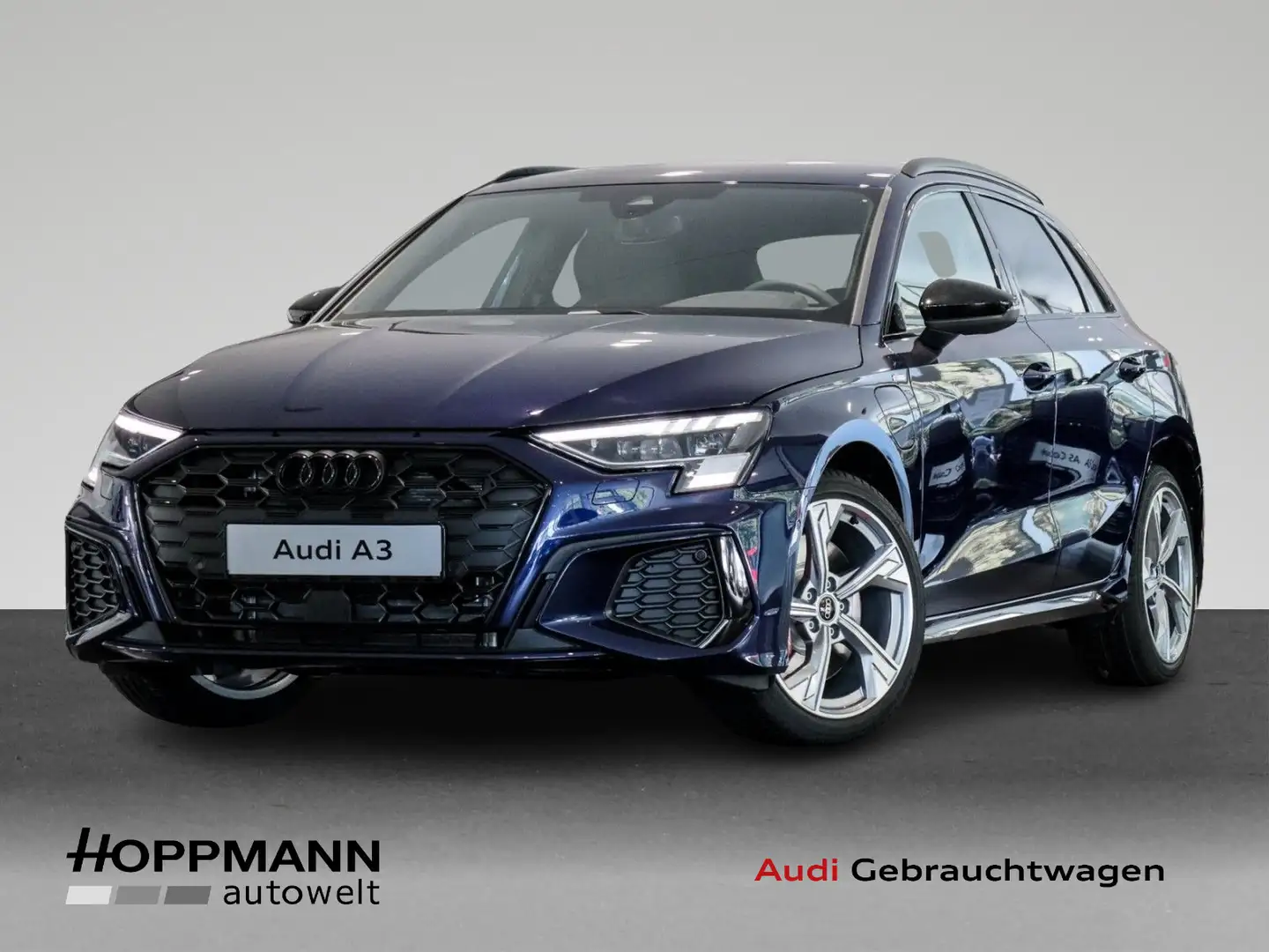 Audi A3 45 TFSI e S-Line AHK Matrix Kamera Blau - 1