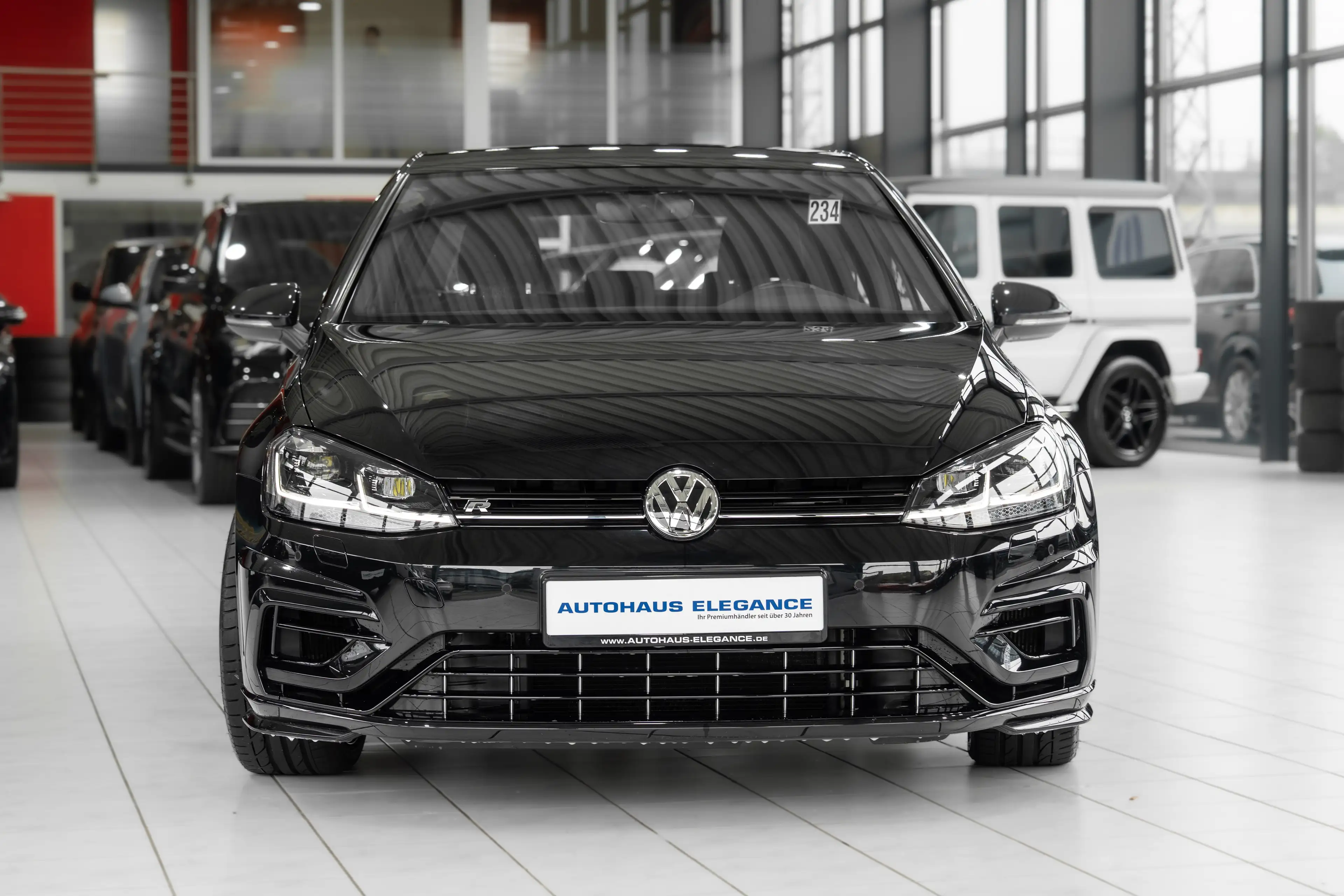 Volkswagen Golf R 4Motion*NAVI*LED*18"LM*1.HAND* — photo 5