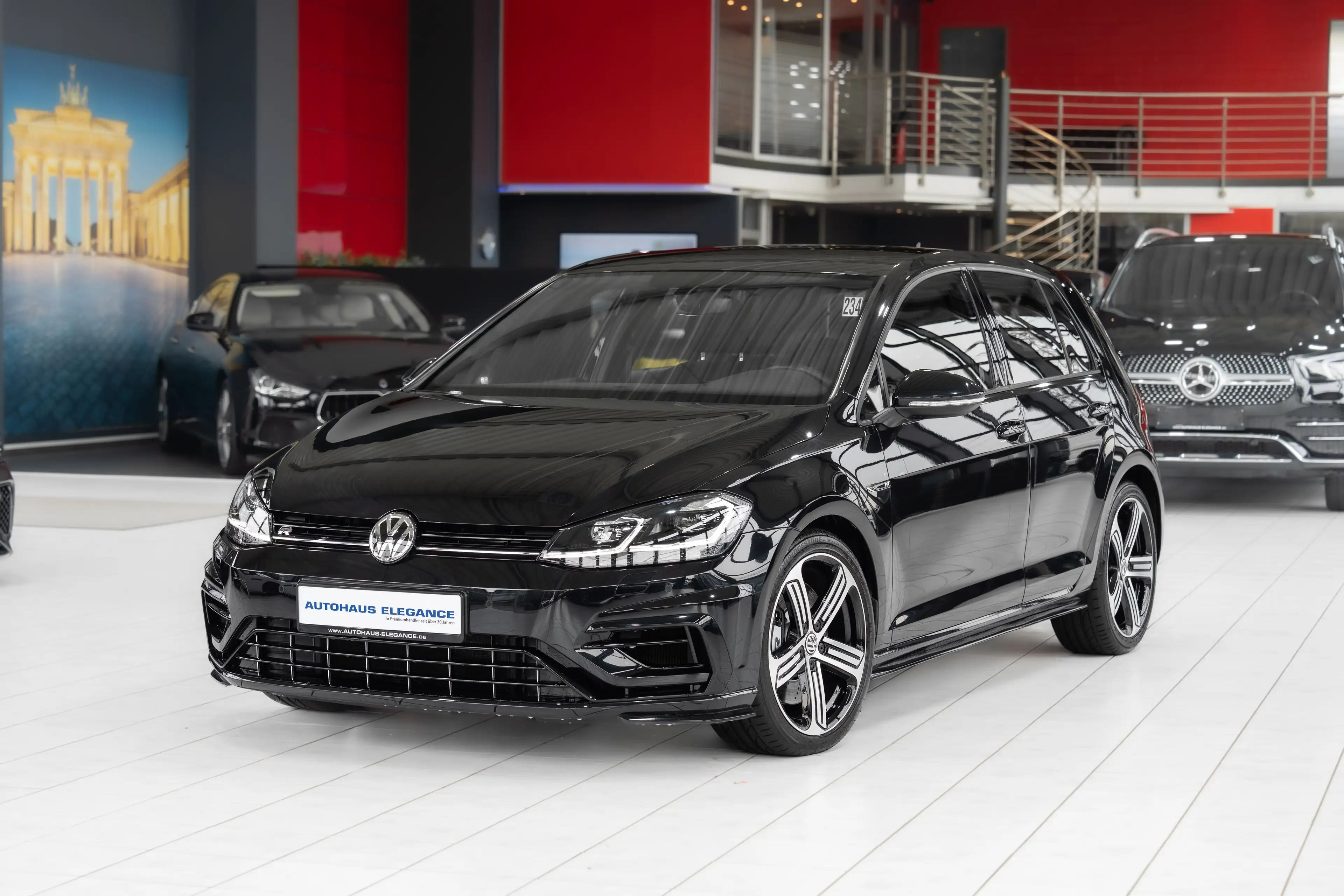 Volkswagen Golf R 4Motion*NAVI*LED*18"LM*1.HAND* — photo 7