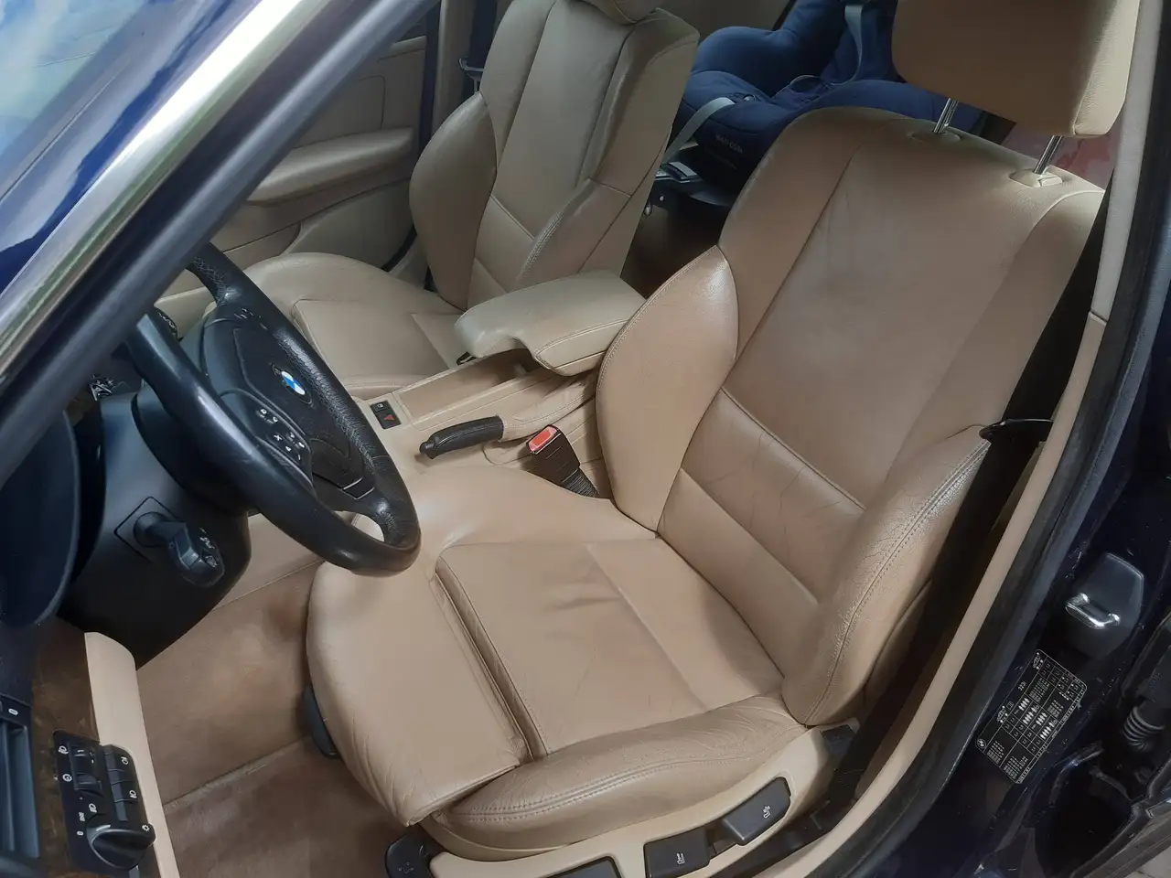 BMW 323, foto 6