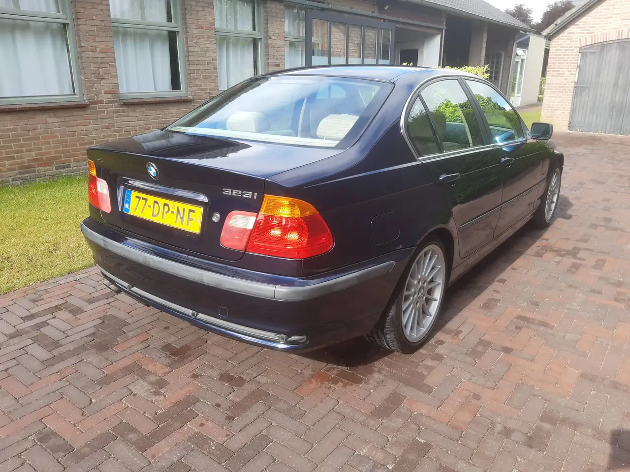 BMW 323, foto 4