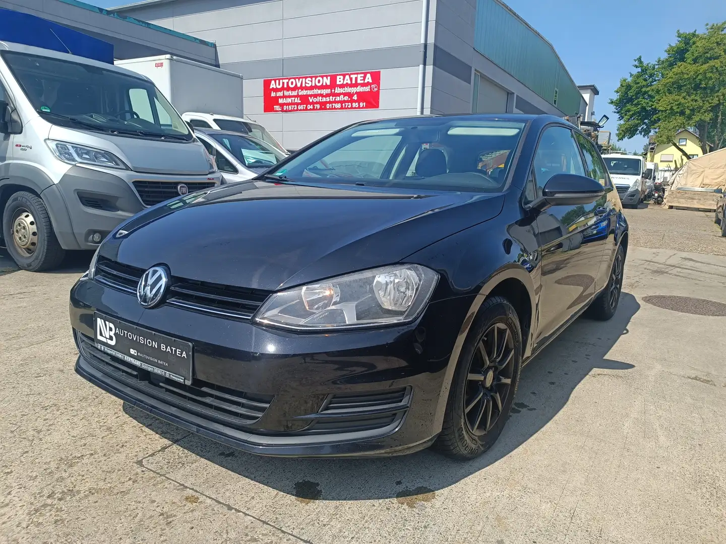 Volkswagen Golf VII 1.6 TDI BlueMotion Technology Trendline,Klima Zwart - 1