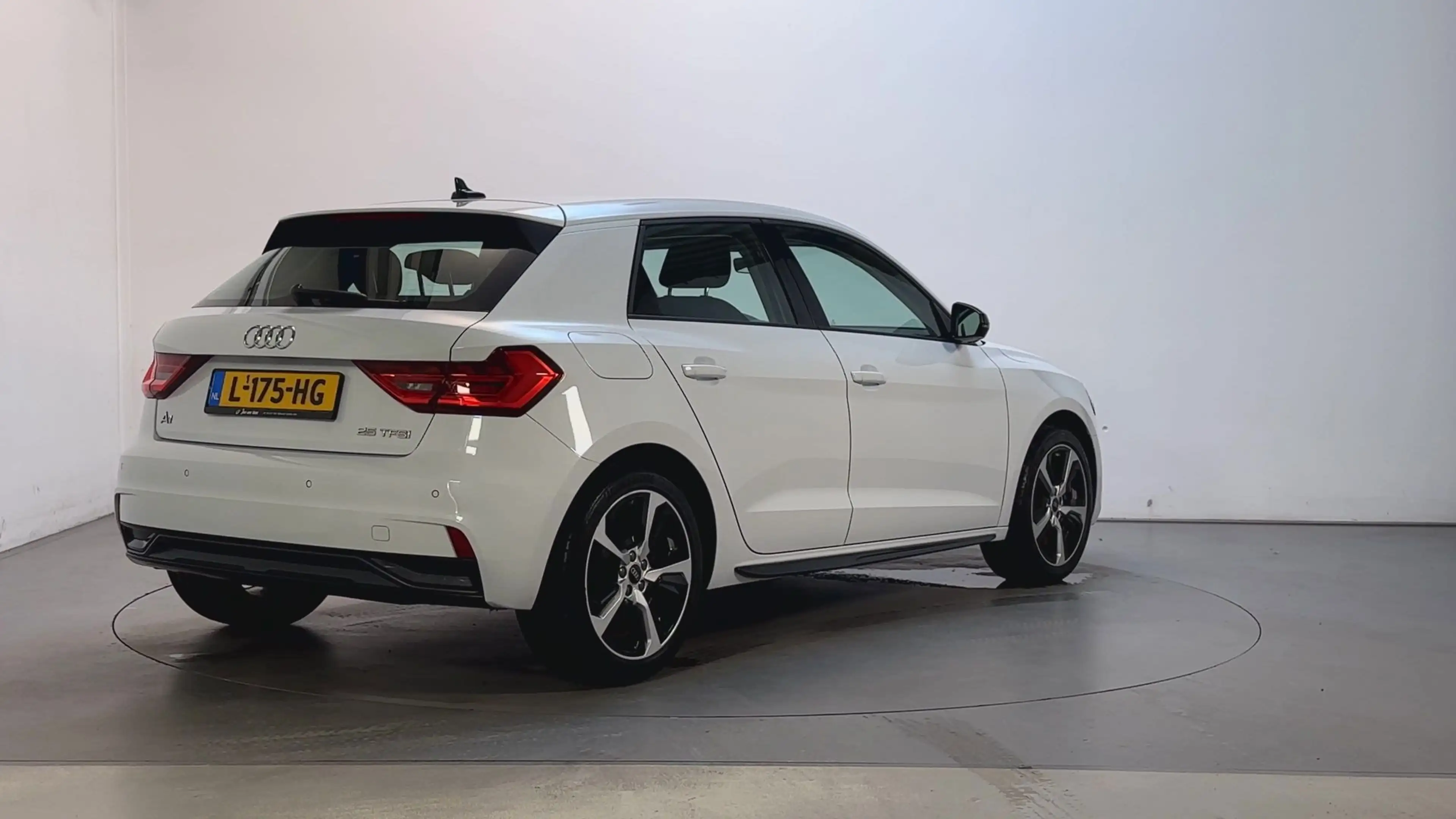 Audi A1 Sportback 25 TFSI Epic App-Connect Airco Cruise Co — photo 3